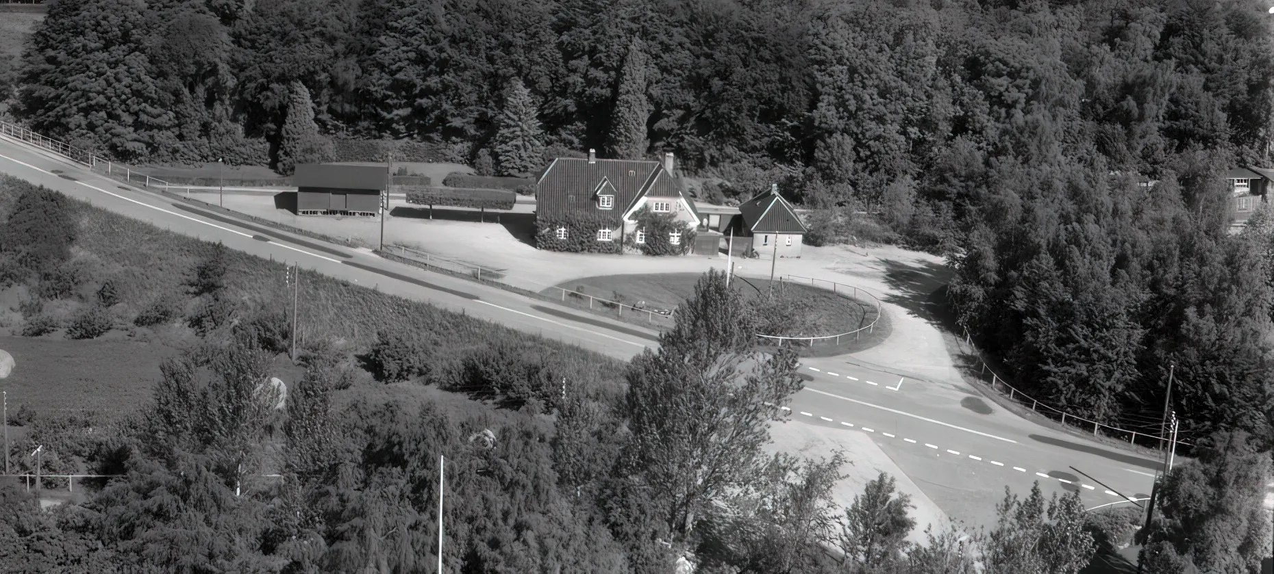 Billede af Holse Station. Billede af Holse Station.