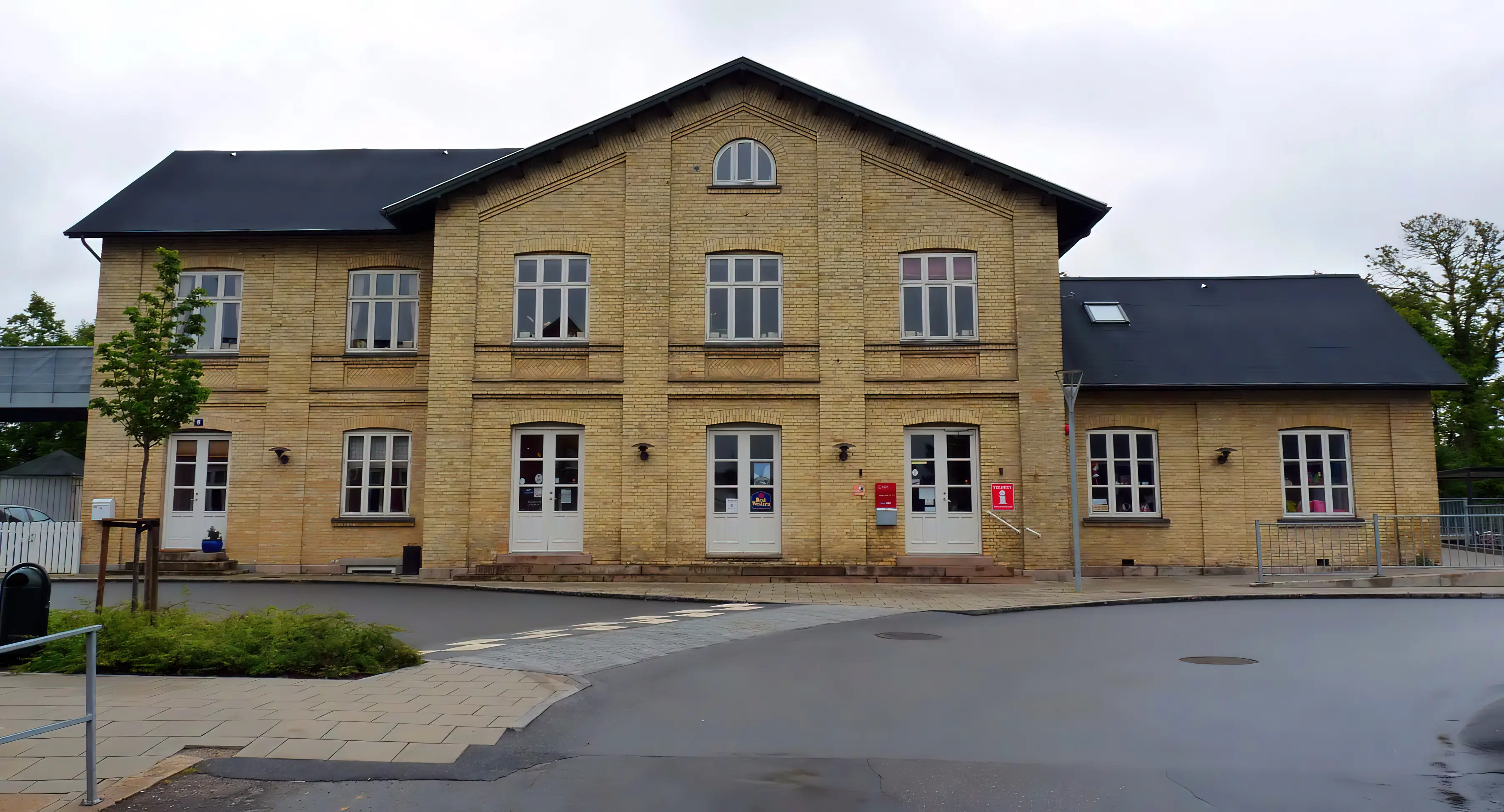 Billede af Arden Station. Billede af Arden Station.