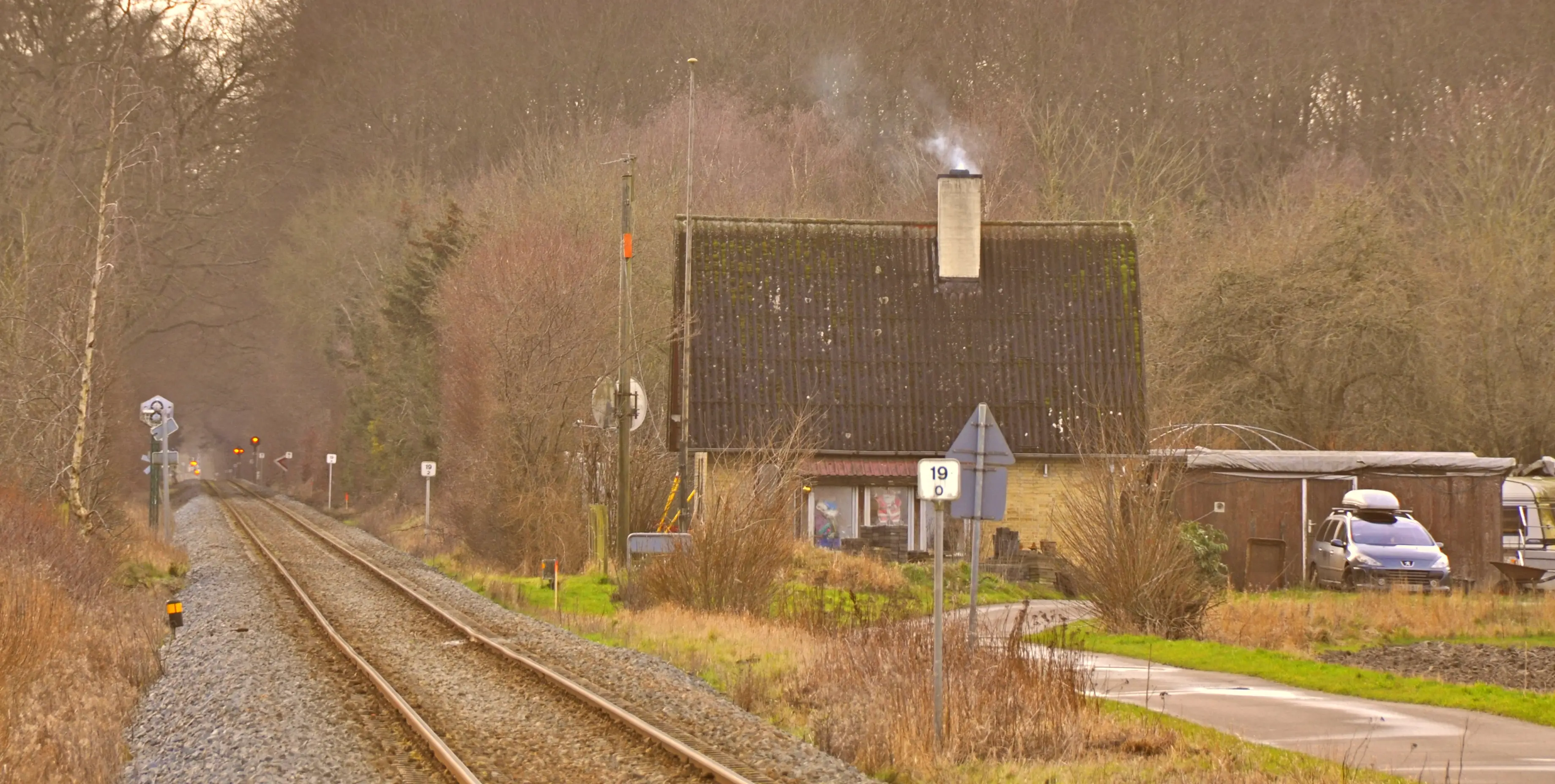 Billede af Ganneskov Trinbræt efter nedlæggelsen. Billede af Ganneskov Trinbræt efter nedlæggelsen.