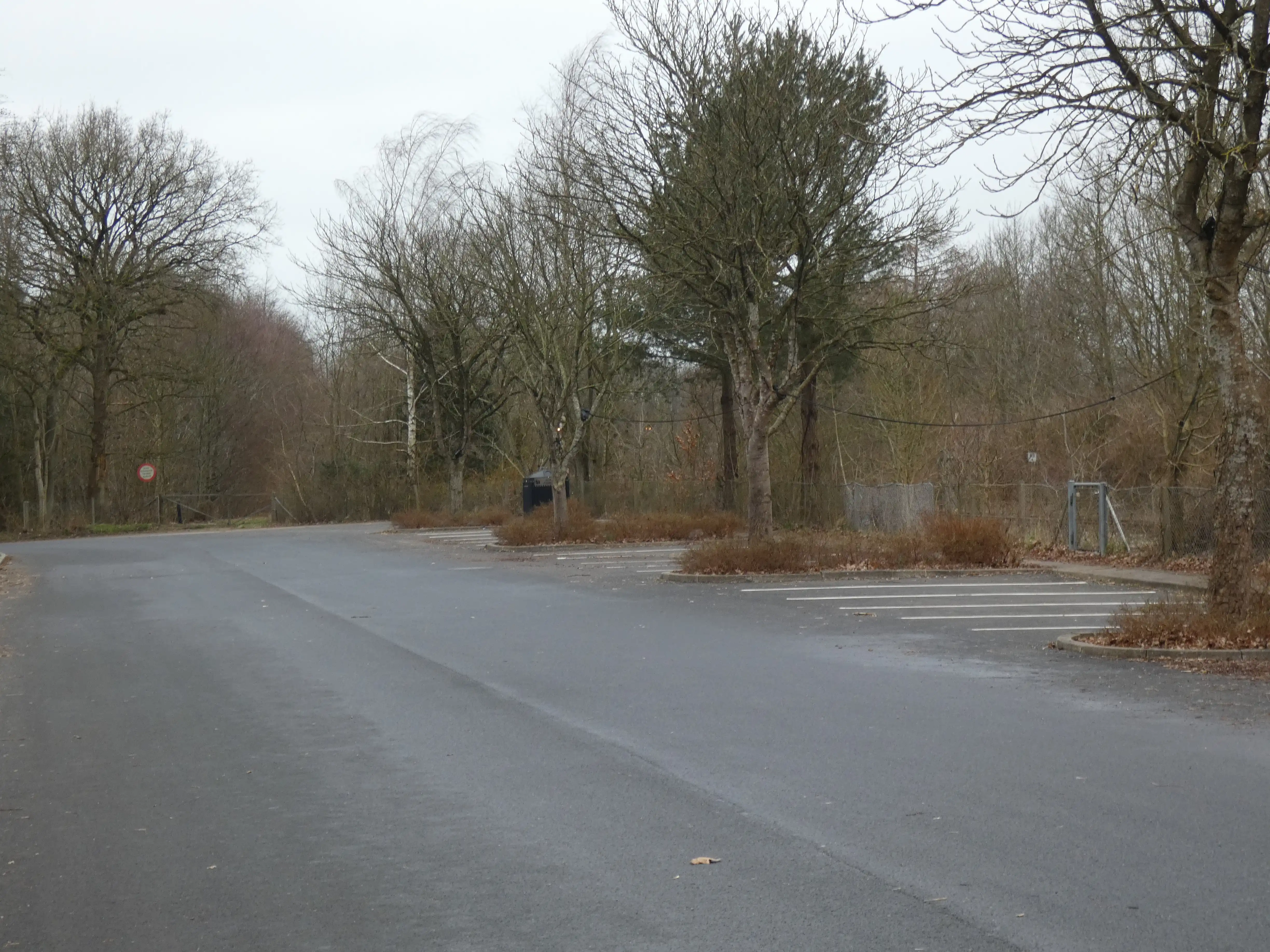 Billede af Gadbjerg Trinbræt - Trinbræt er nedrevet, men Gadbjerg Trinbræt har ligget her. Billede af Gadbjerg Trinbræt - Trinbræt er nedrevet, men Gadbjerg Trinbræt har ligget her.