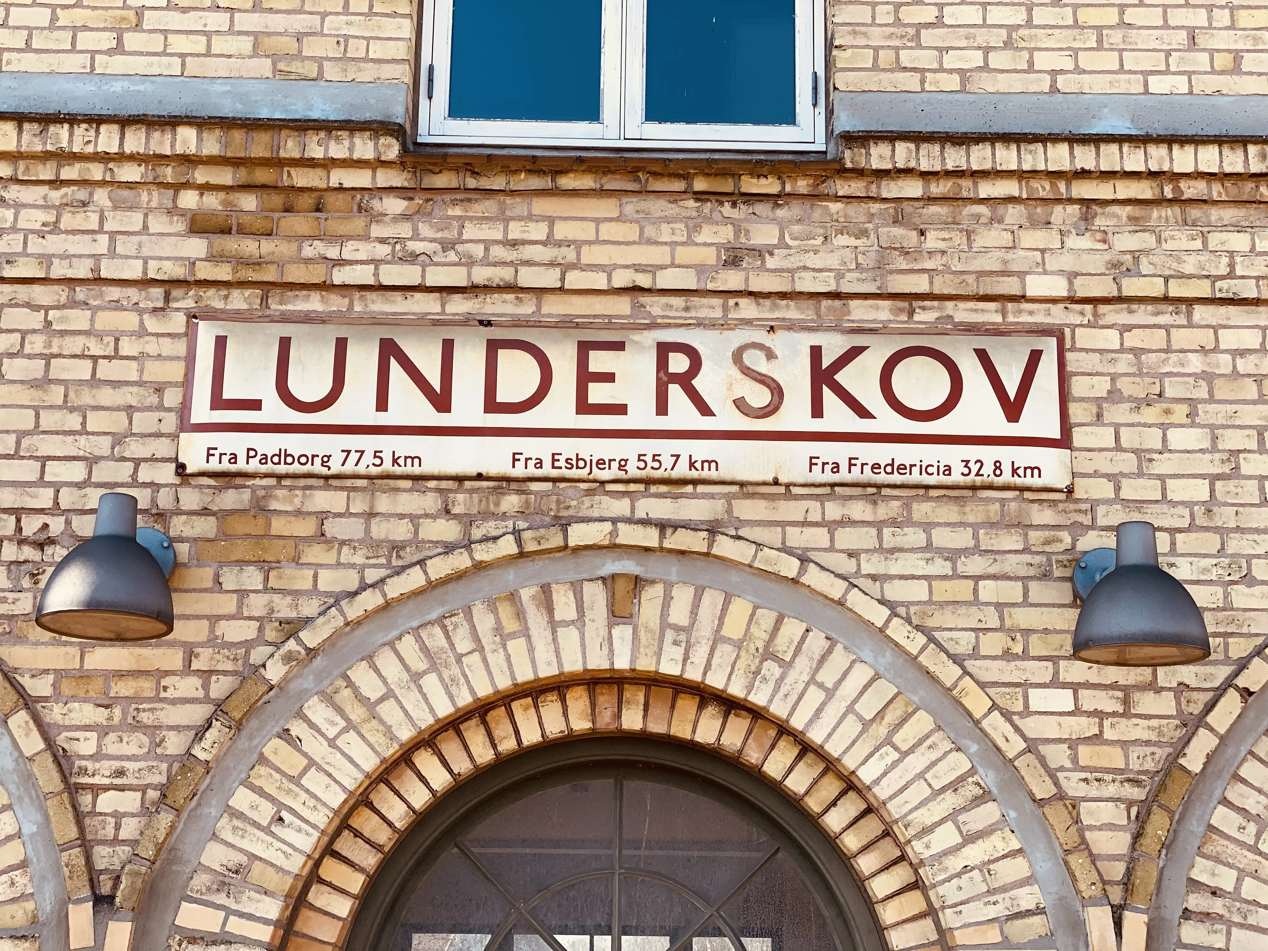 Billede af Lunderskov Station. Billede af Lunderskov Station.