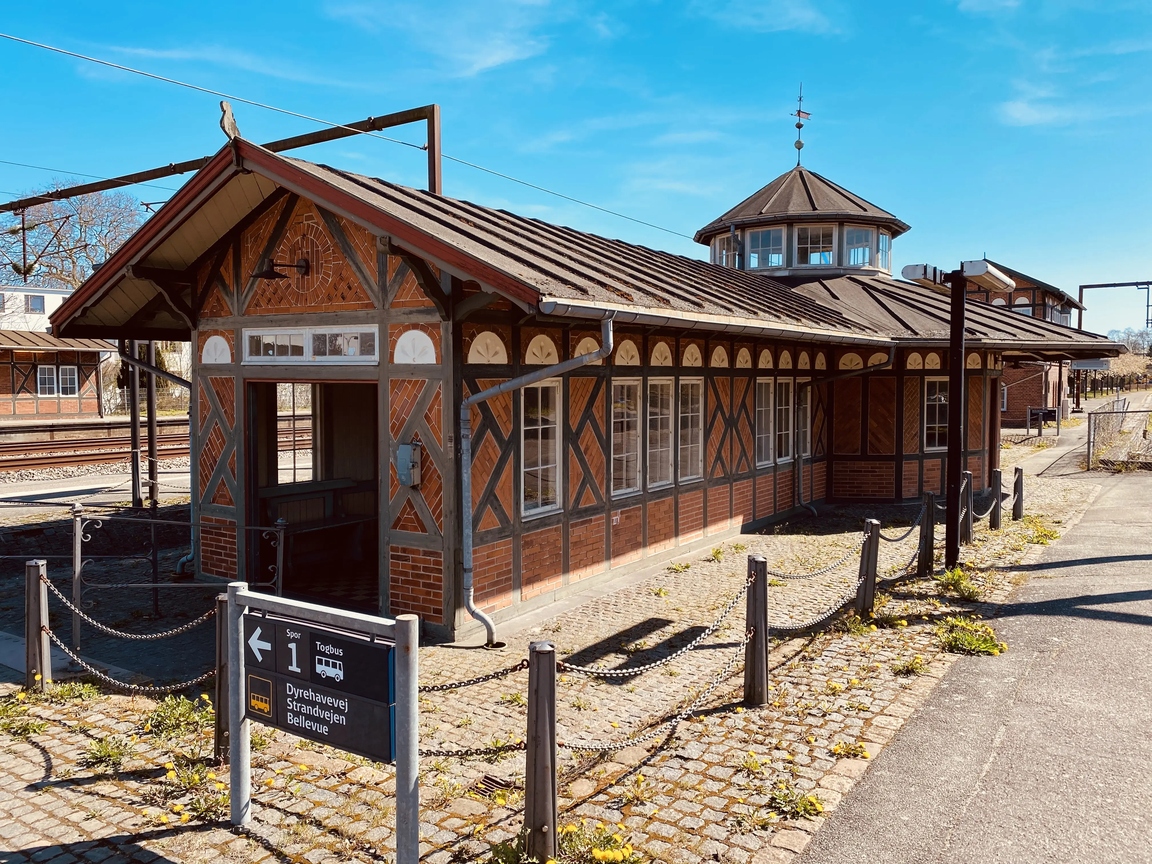 Billede af Klampenborg Station.