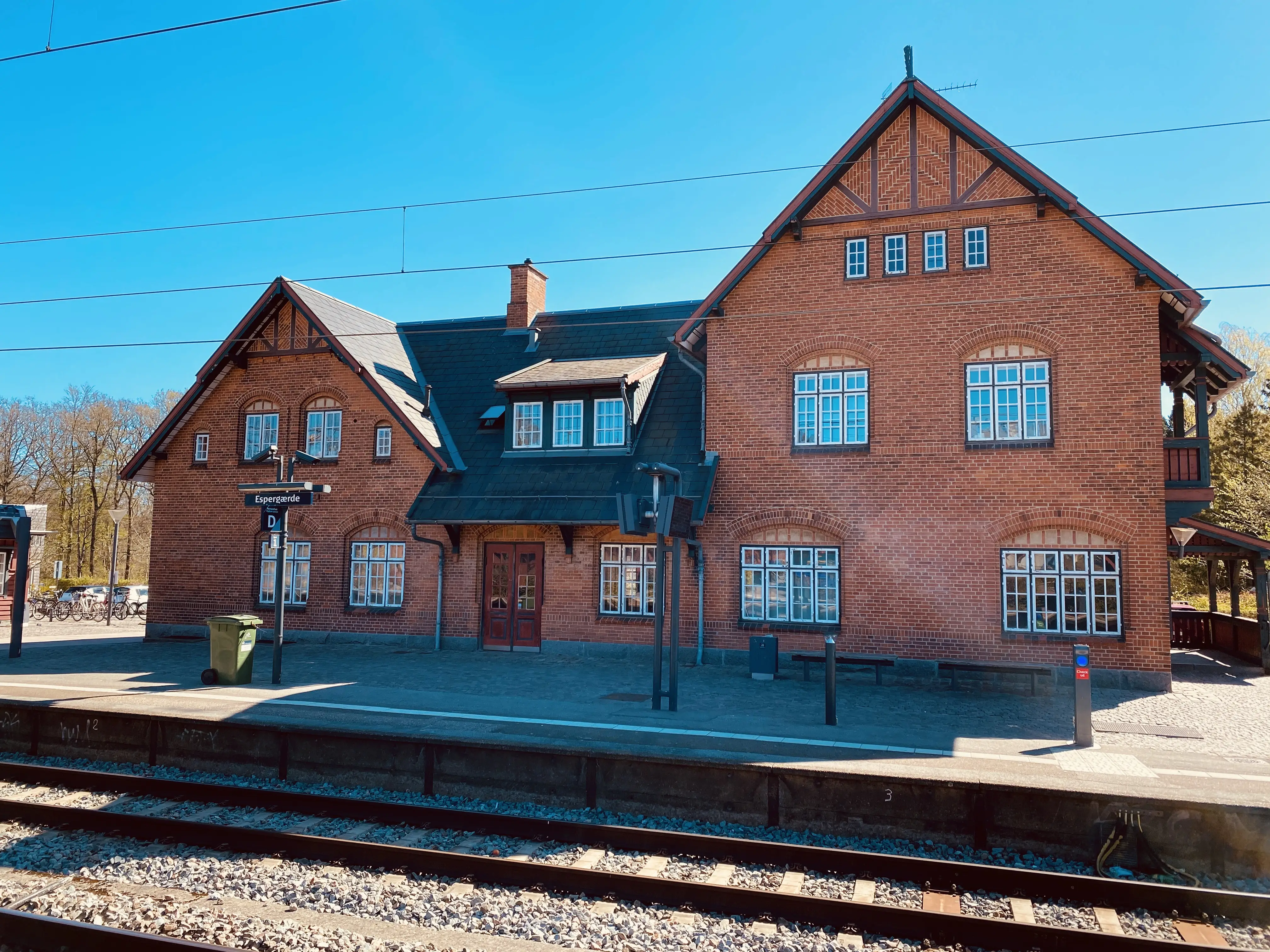 Billede af Espergærde Station. Billede af Espergærde Station.