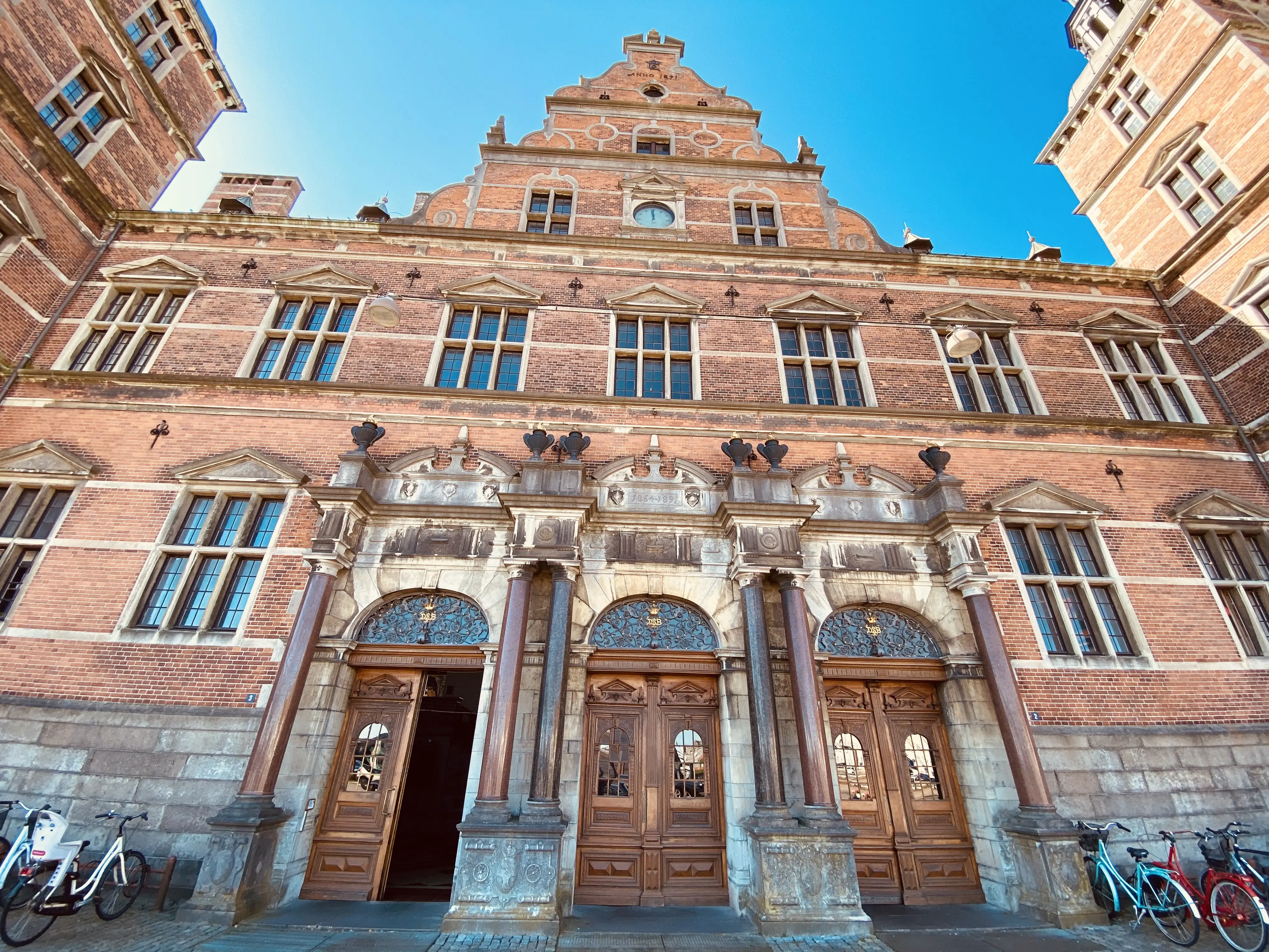 Billede af Helsingør Banegård. Billede af Helsingør Banegård.