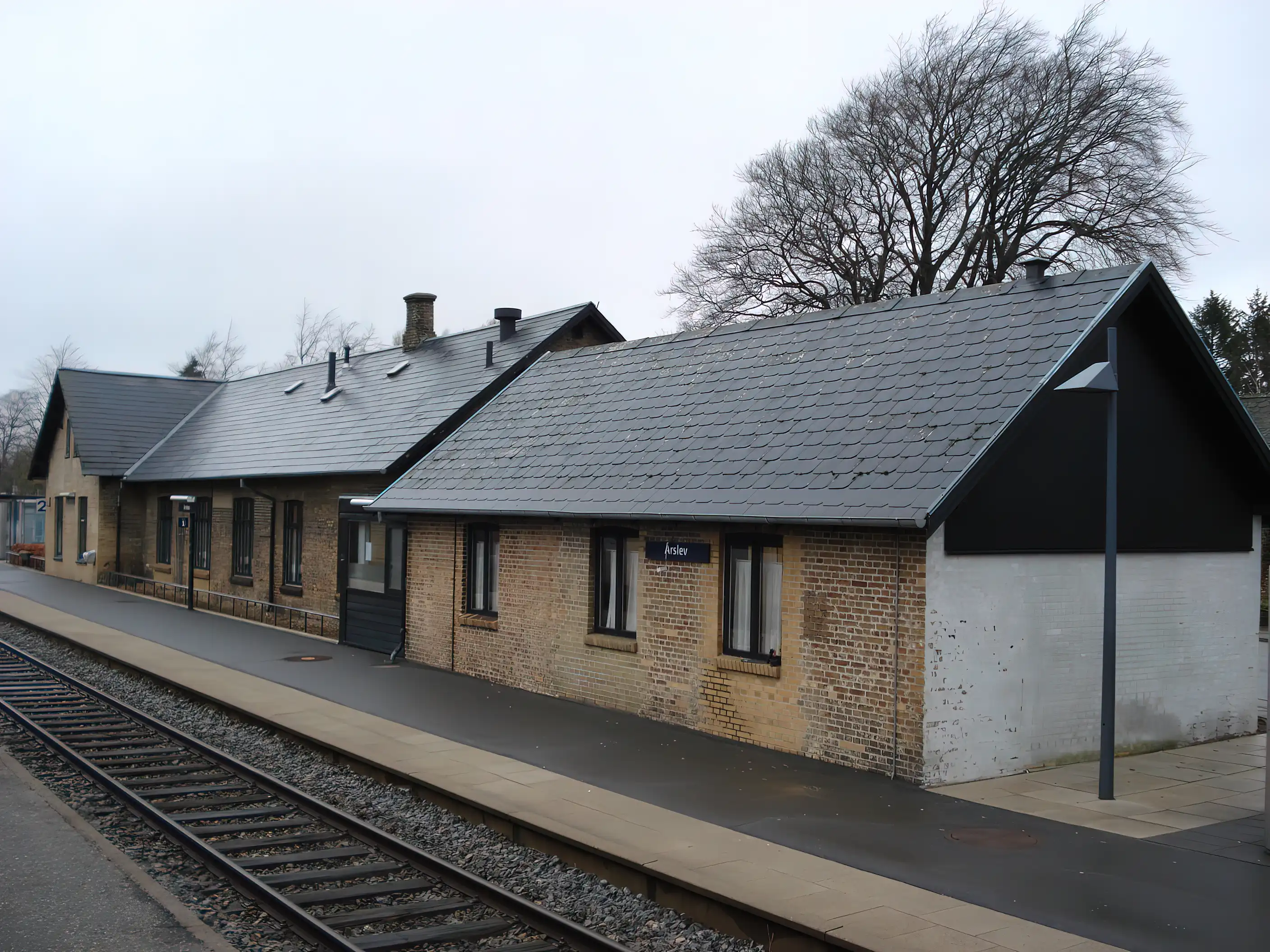 Billede af Årslev Station. Billede af Årslev Station.