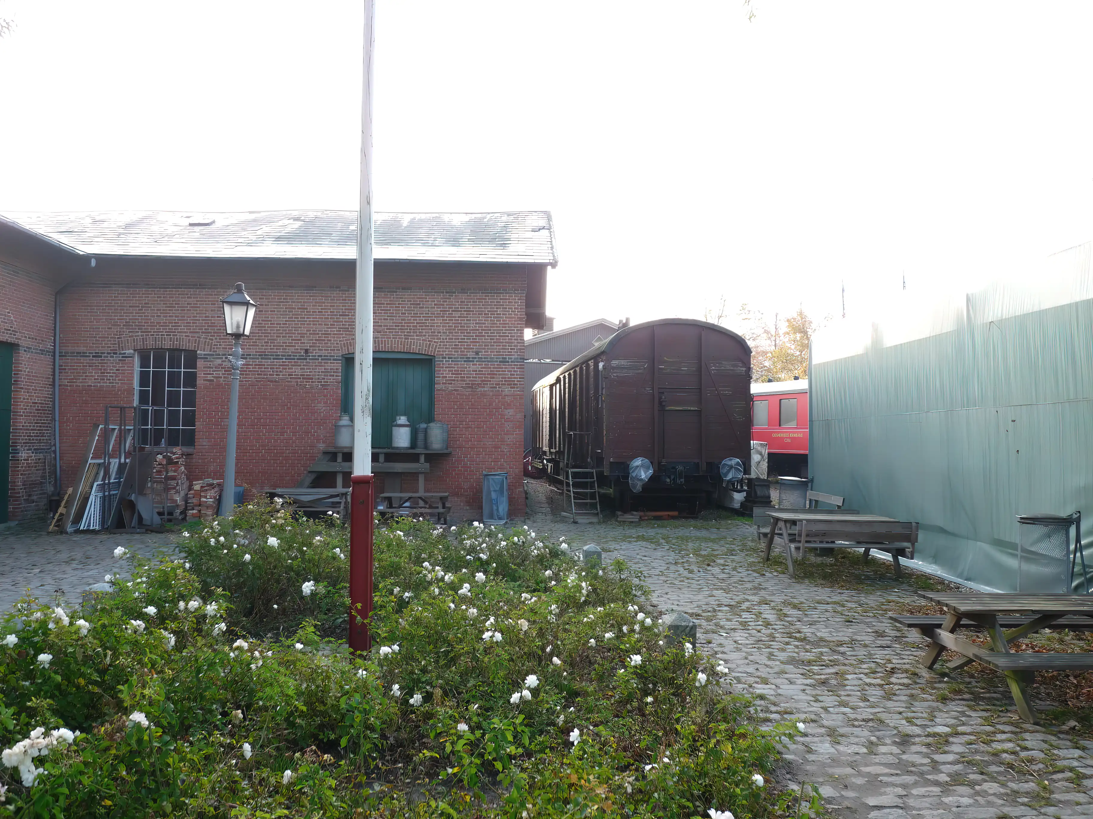 Billede af Græsted Stations pakhus.
