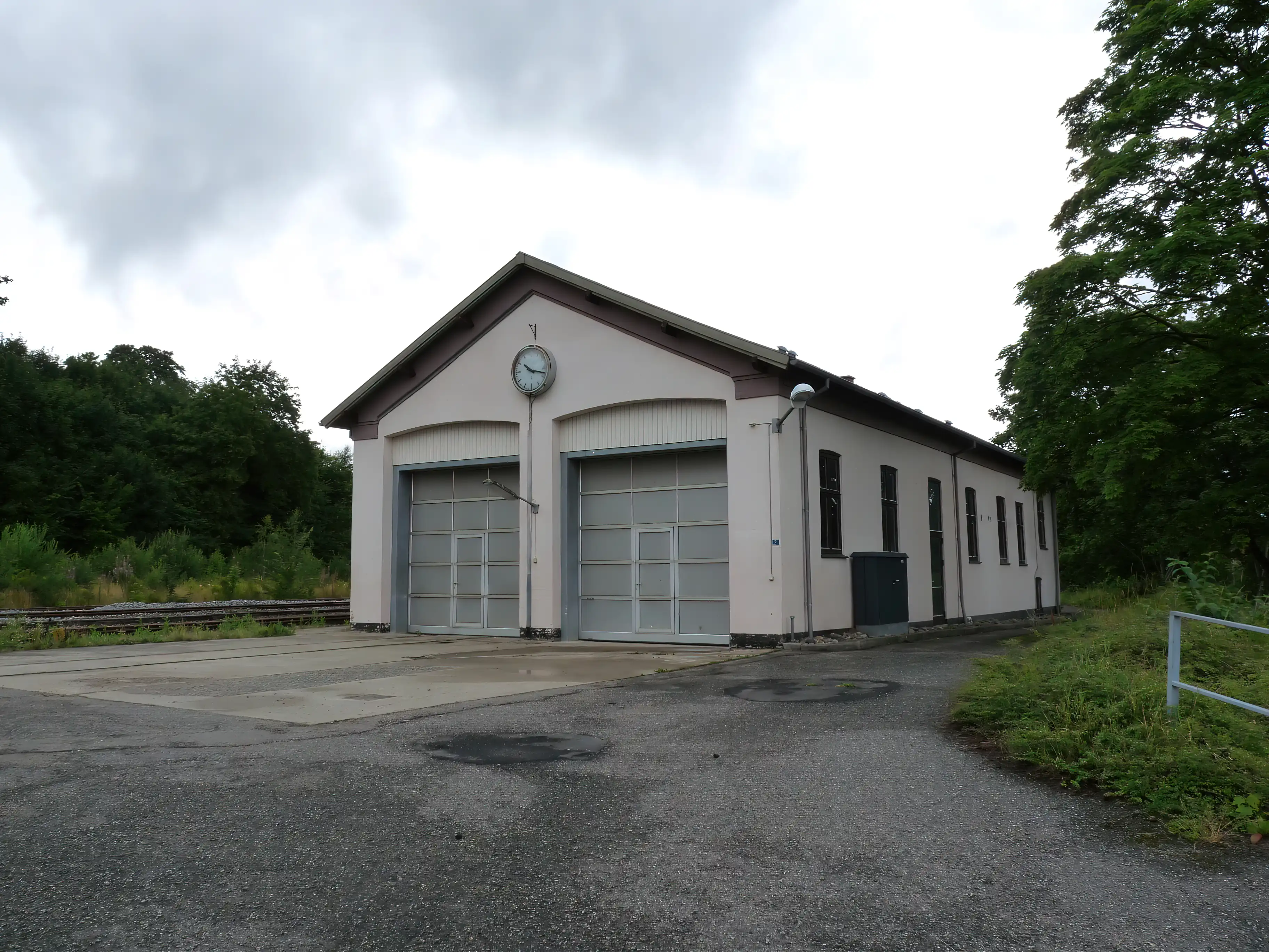 Billede af Hobro Stations remise. Billede af Hobro Stations remise.