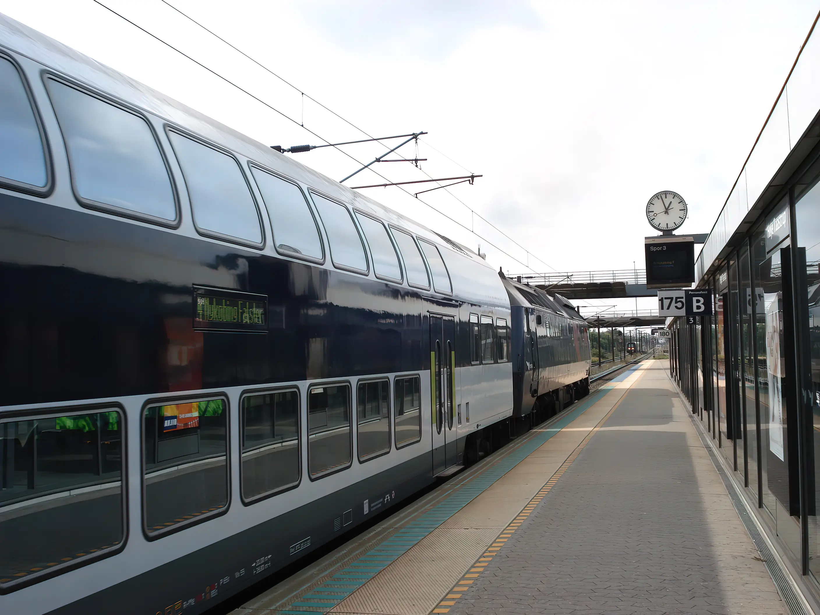 Billede af Høje Taastrup Stations sporareal. Billede af Høje Taastrup Stations sporareal.