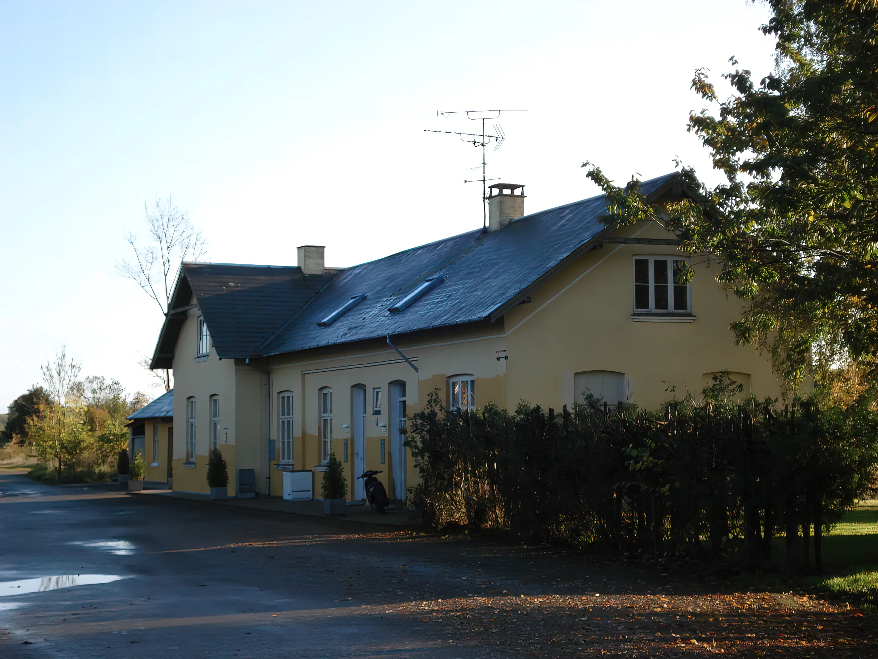 Billede af Højrup Station. Billede af Højrup Station.