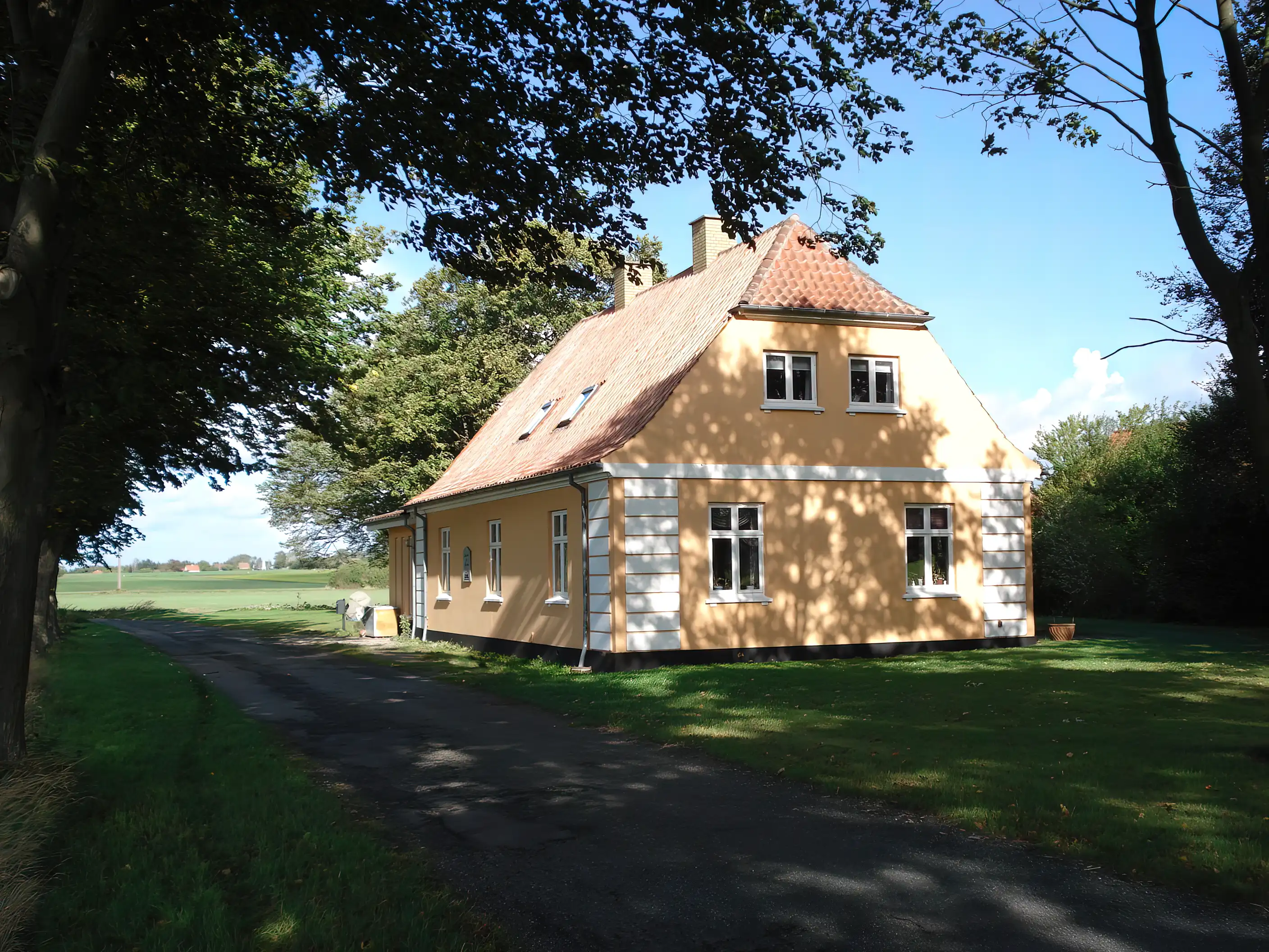 Billede af Lindet Station. Billede af Lindet Station.