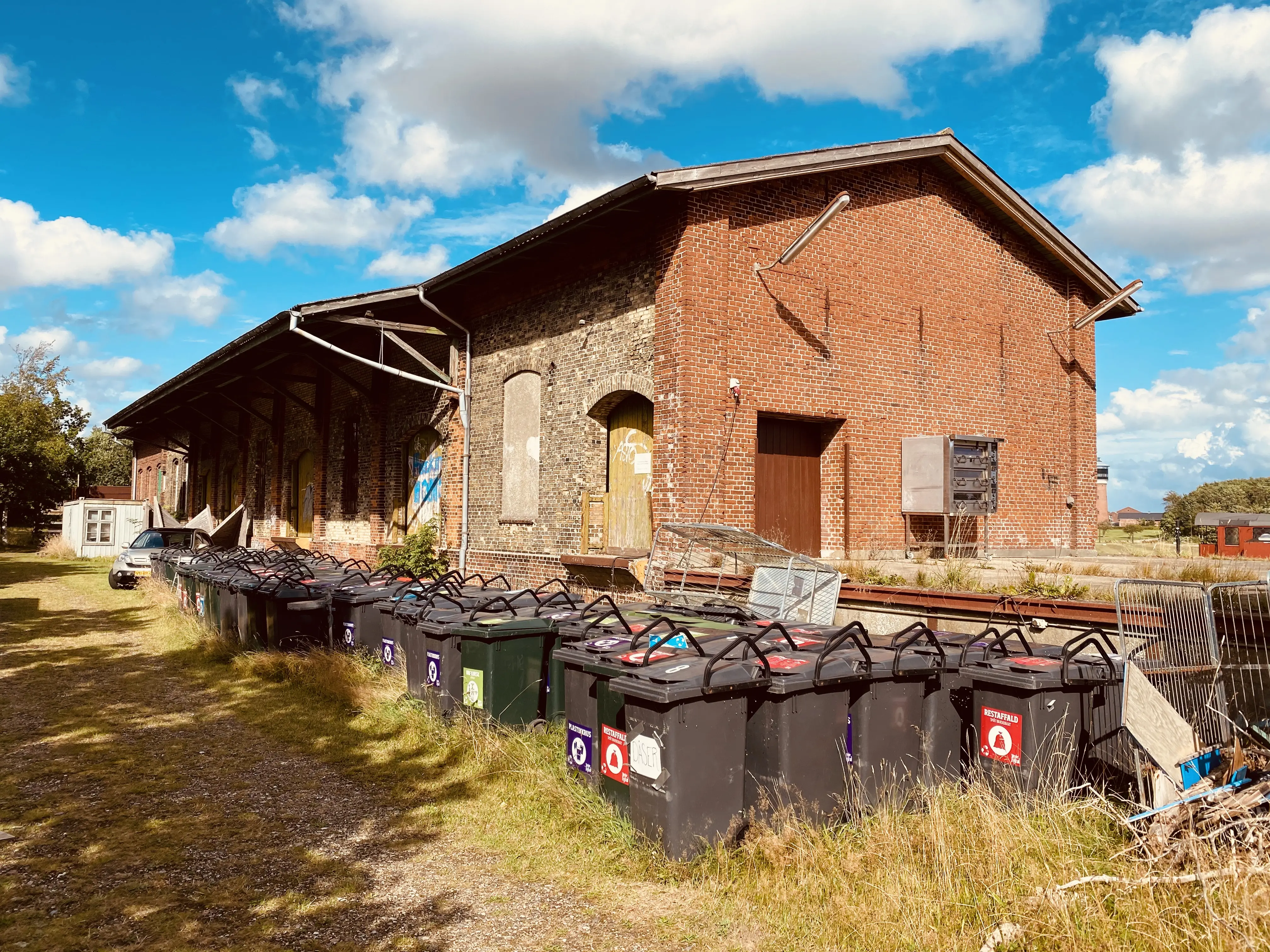 Billede af Tønder H Stations varehus.