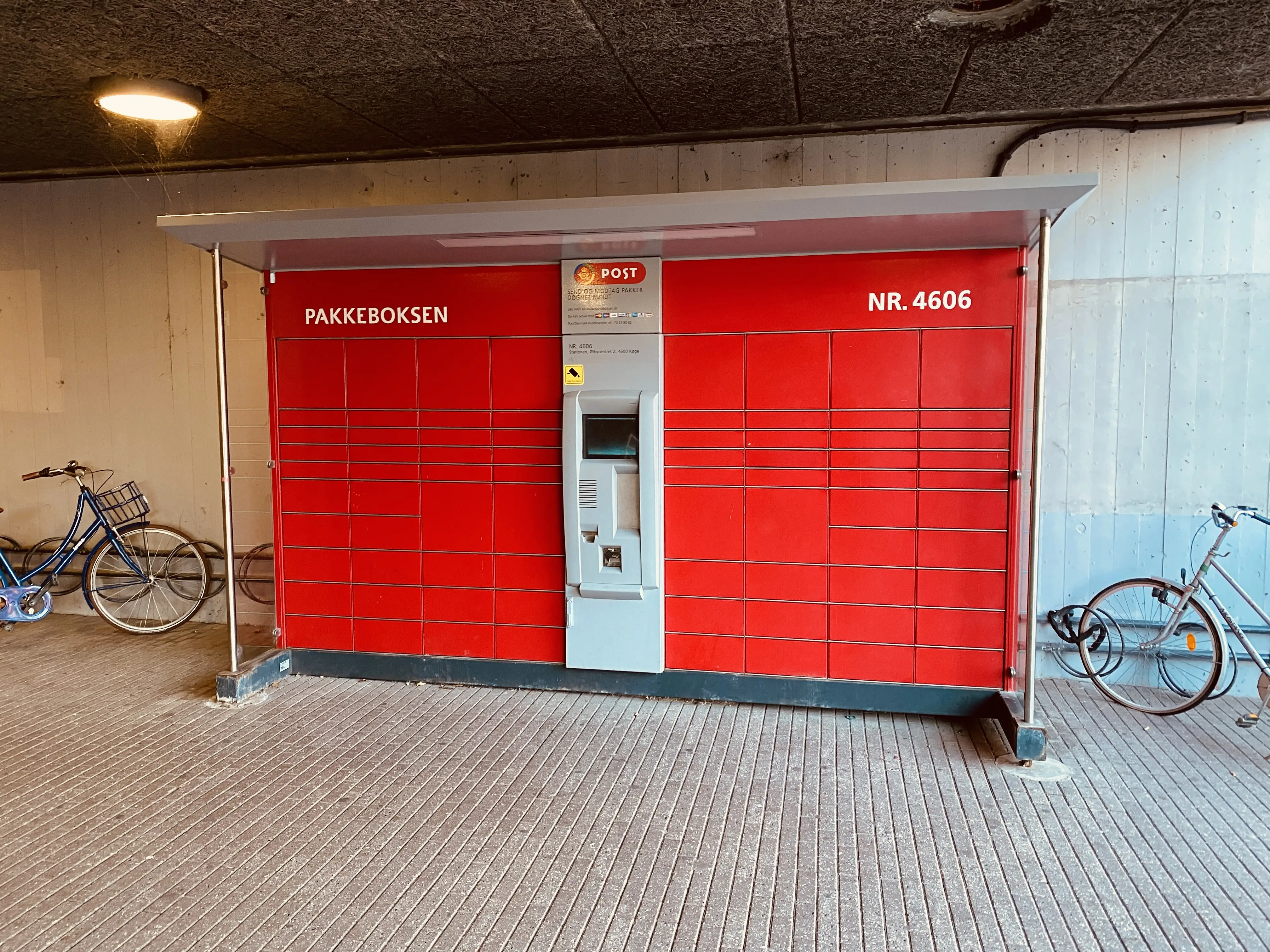 Billede af Ølby S-togstrinbræt. Billede af Ølby S-togstrinbræt.