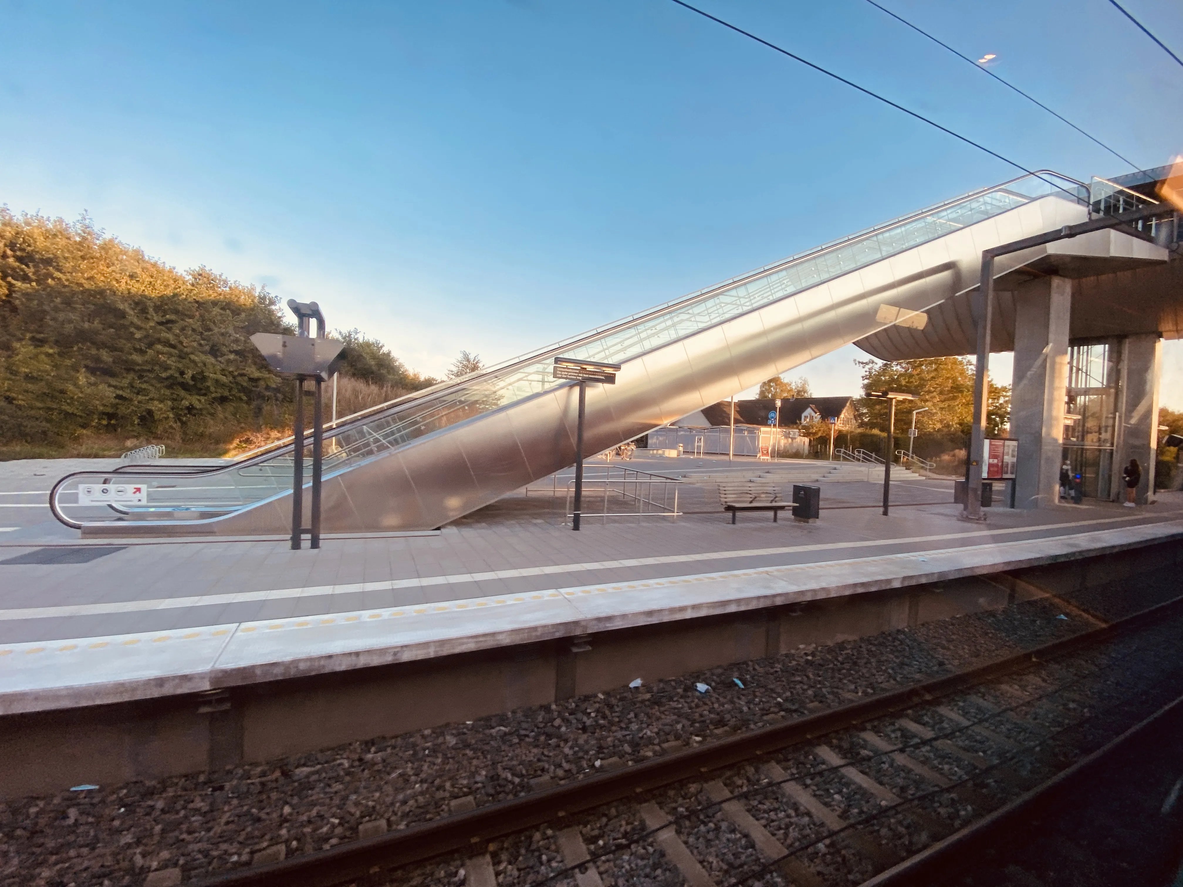 Billede af Køge Nord S-togstrinbræt.