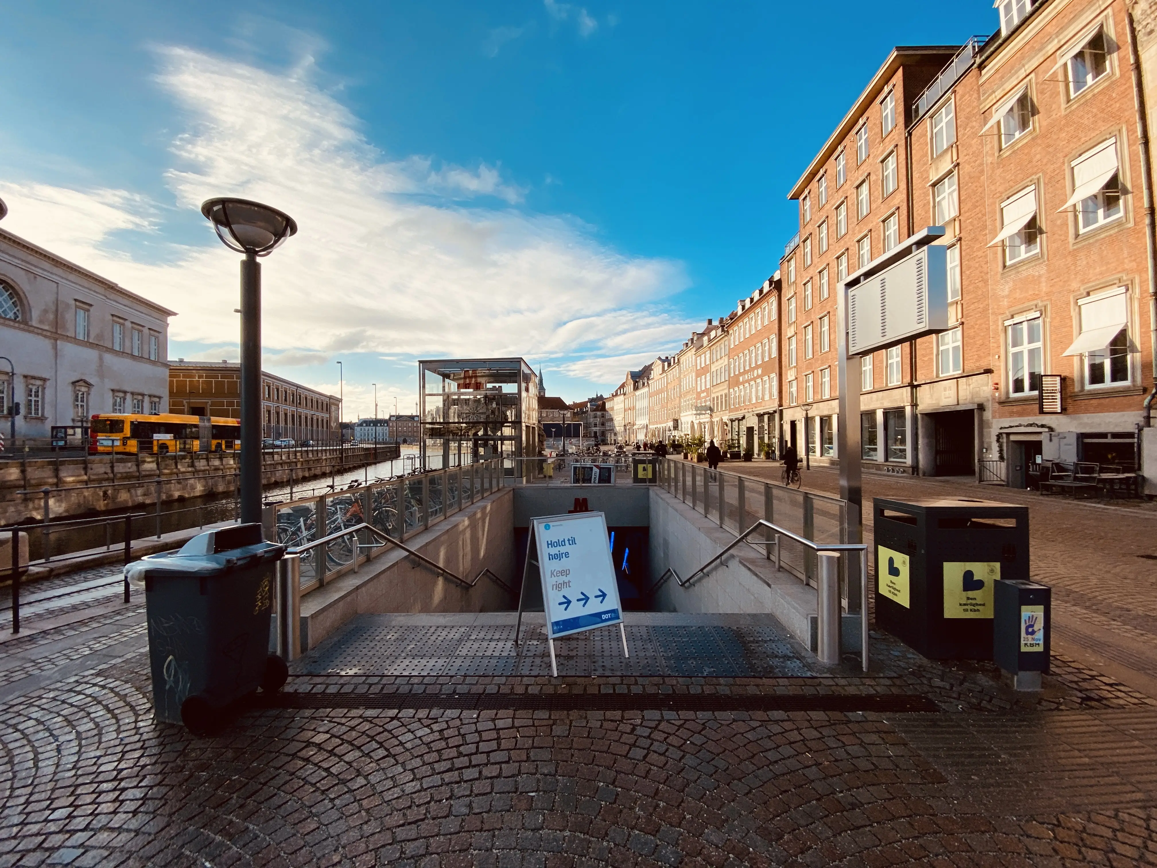 Billede af Gammel Strand Metrostation. Billede af Gammel Strand Metrostation.