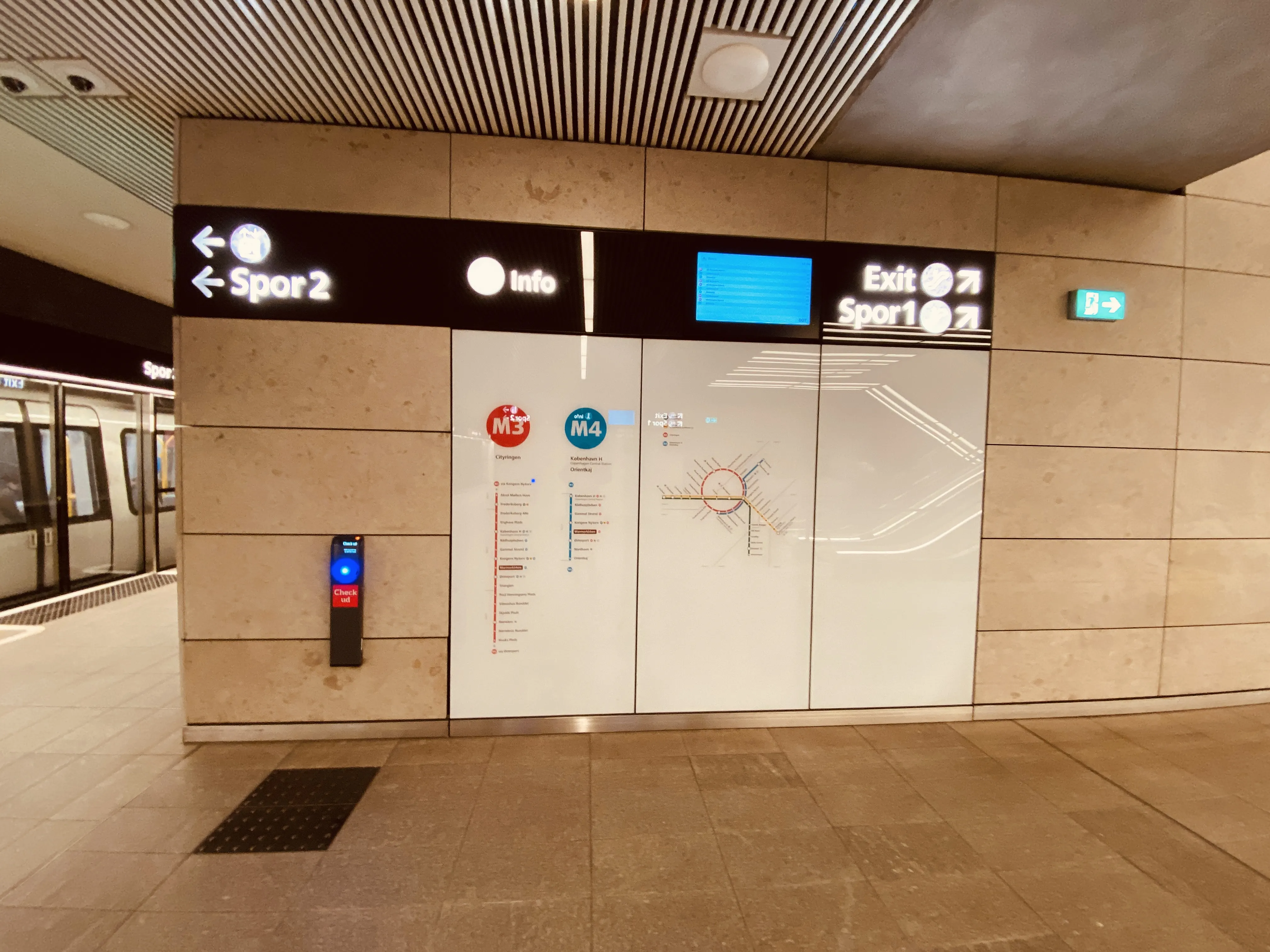 Billede af Marmorkirken Metrostation. Billede af Marmorkirken Metrostation.