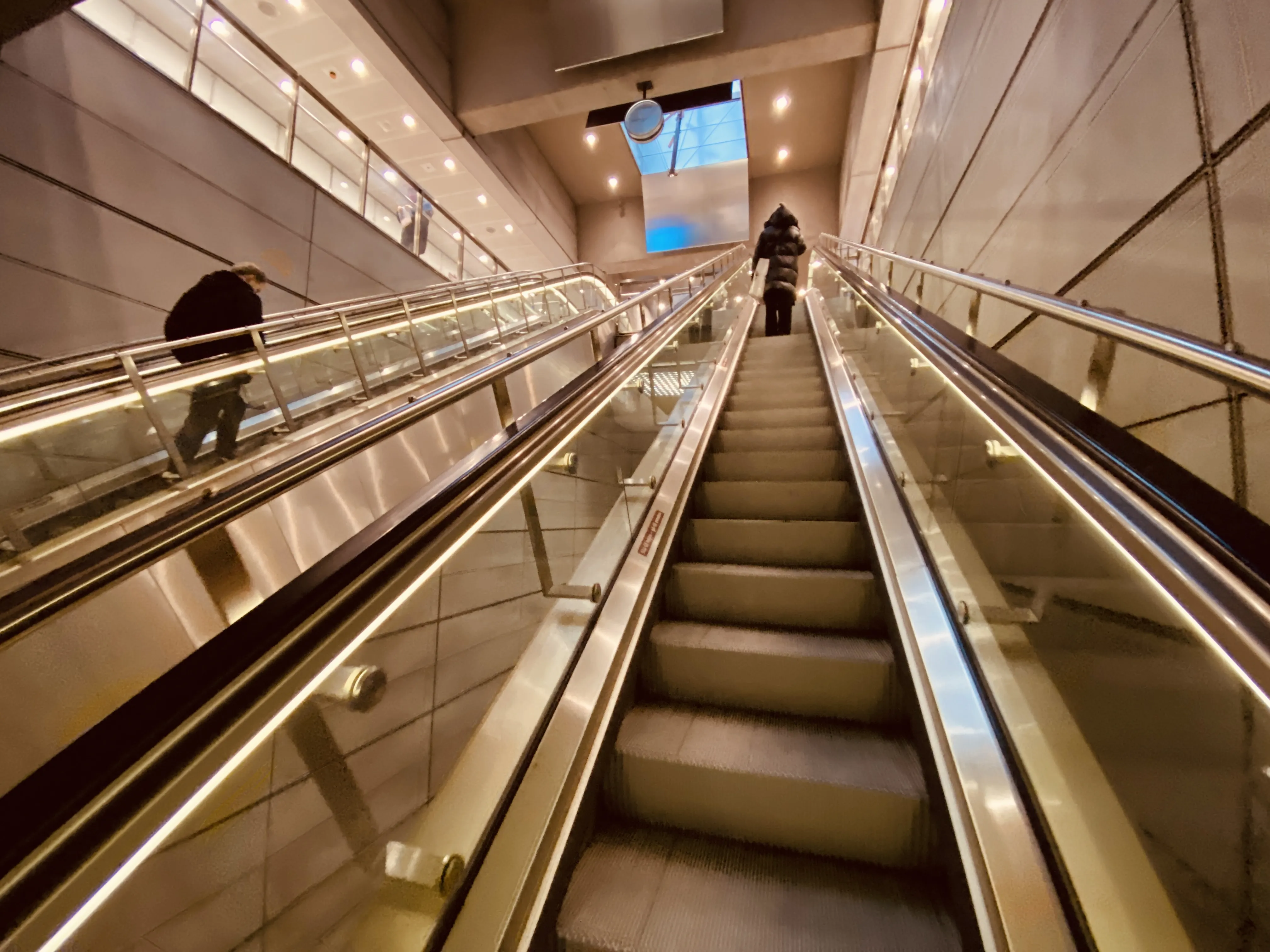 Billede af Amagerbro Metrostation. Billede af Amagerbro Metrostation.
