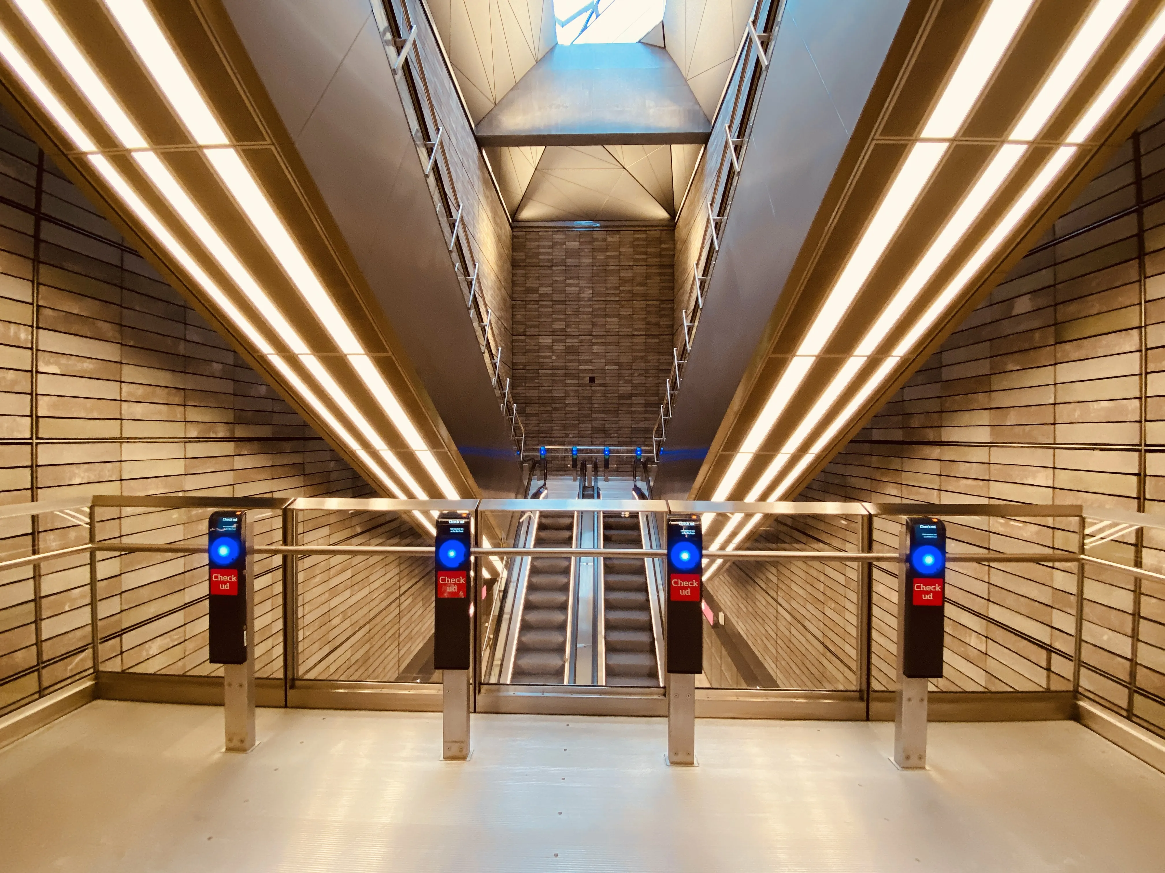 Billede af Nuuks Plads Metrostation. Billede af Nuuks Plads Metrostation.