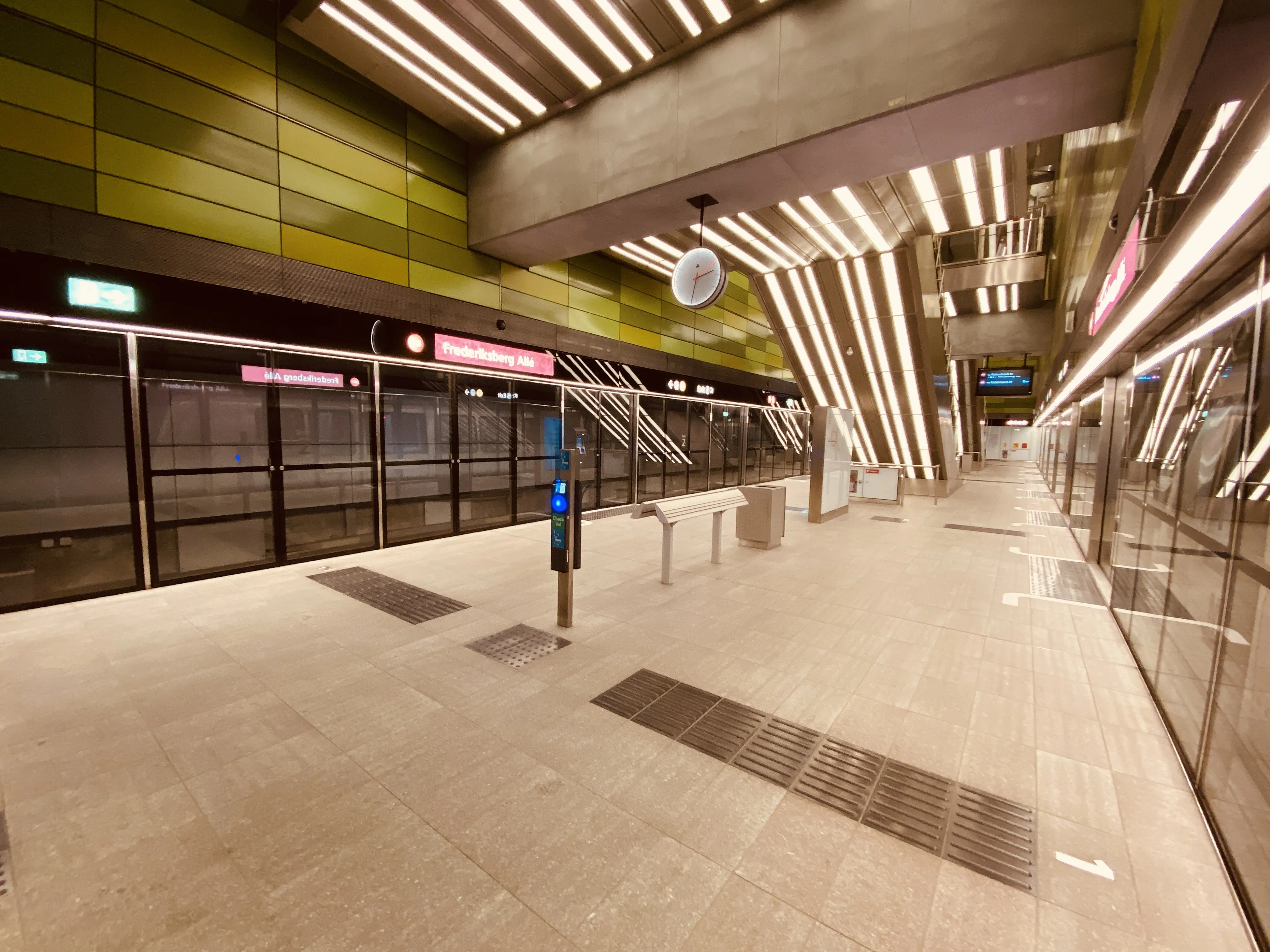 Billede af Frederiksberg Allé Metrostation.