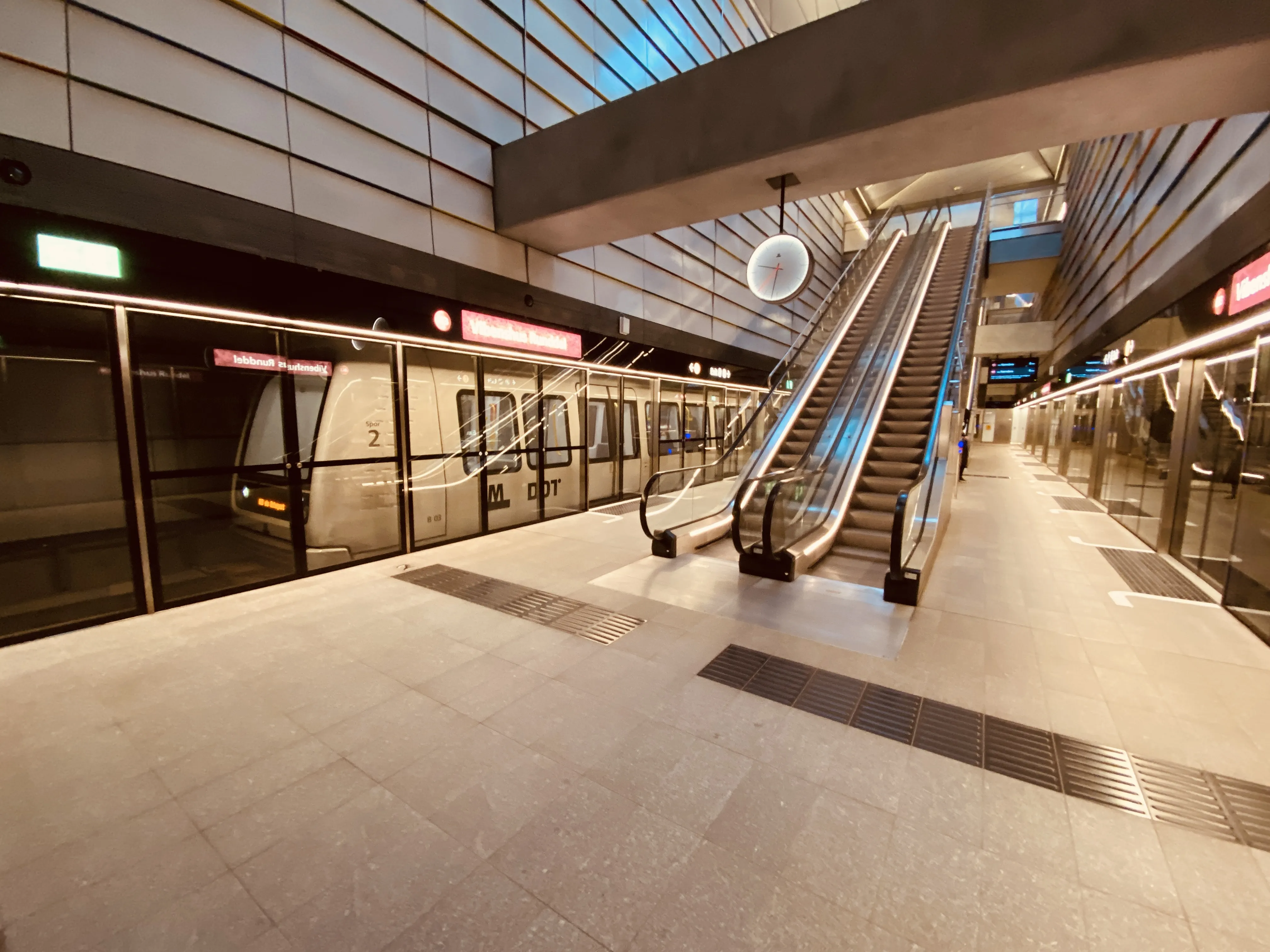 Billede af Vibenshus Runddel Metrostation. Billede af Vibenshus Runddel Metrostation.