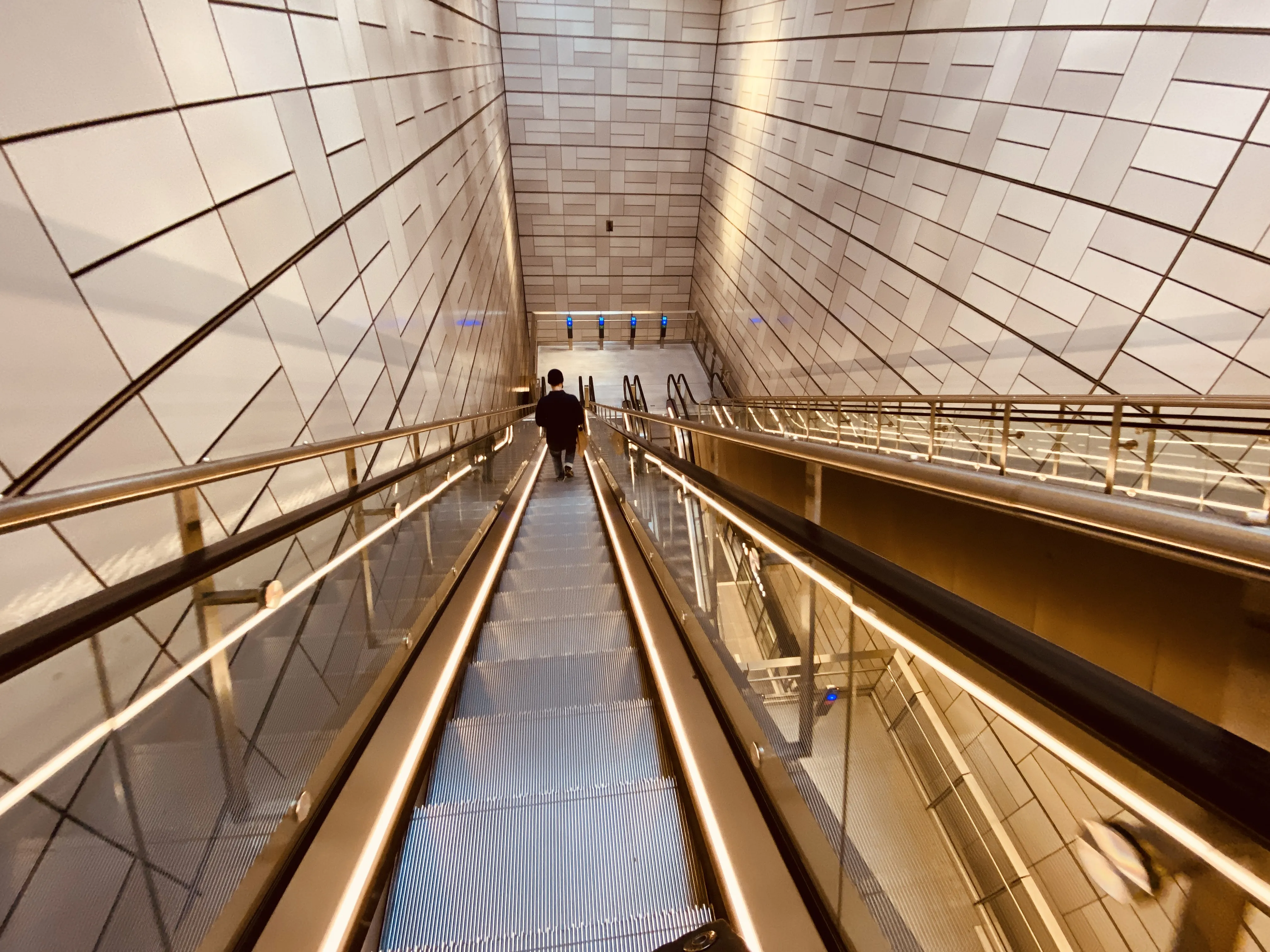 Billede af Poul Henningsens Plads Metrostation. Billede af Poul Henningsens Plads Metrostation.