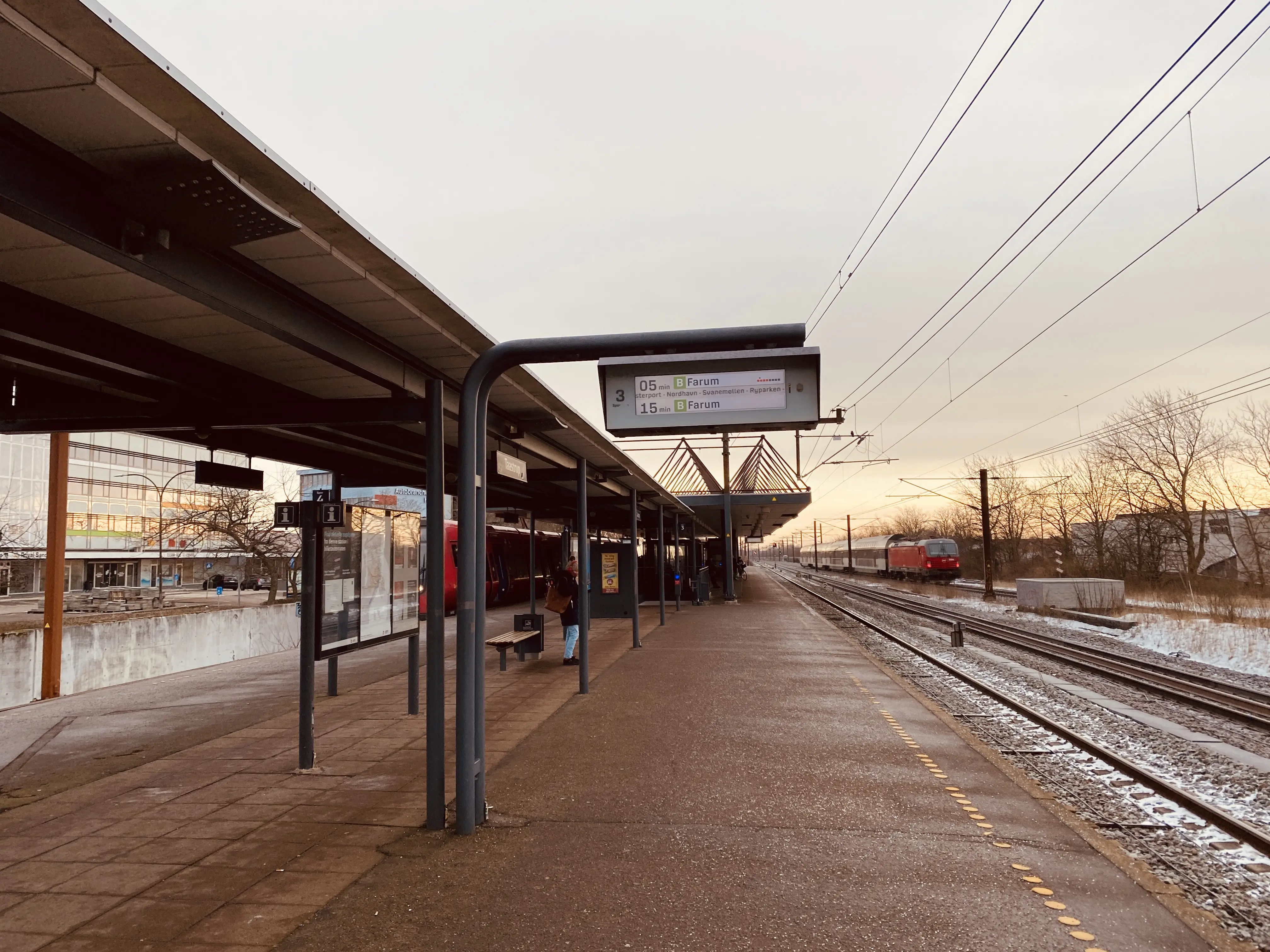 Billede af Taastrup S-togstrinbræt. Billede af Taastrup S-togstrinbræt.