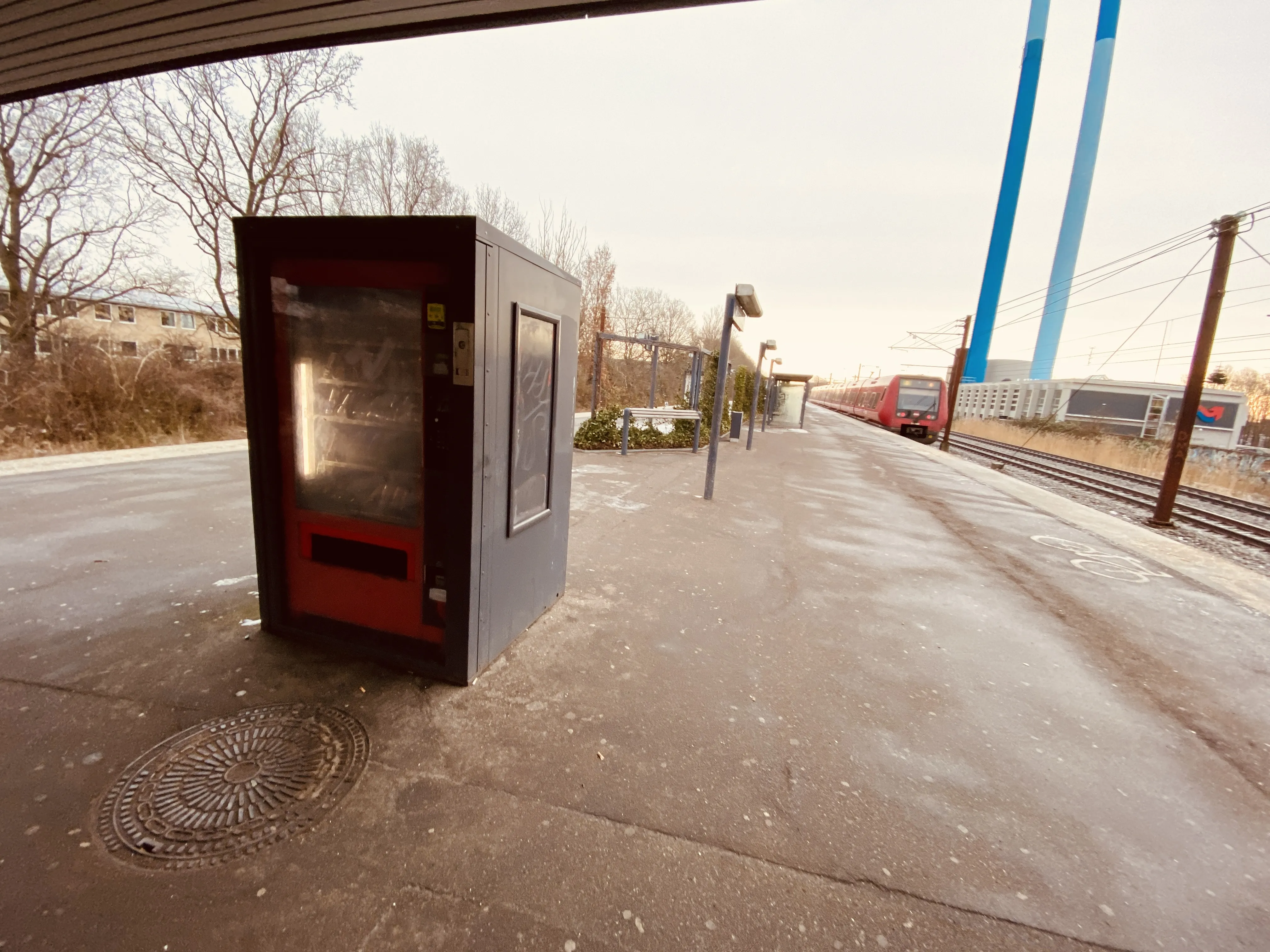 Billede af Albertslund S-togstrinbræt. Billede af Albertslund S-togstrinbræt.