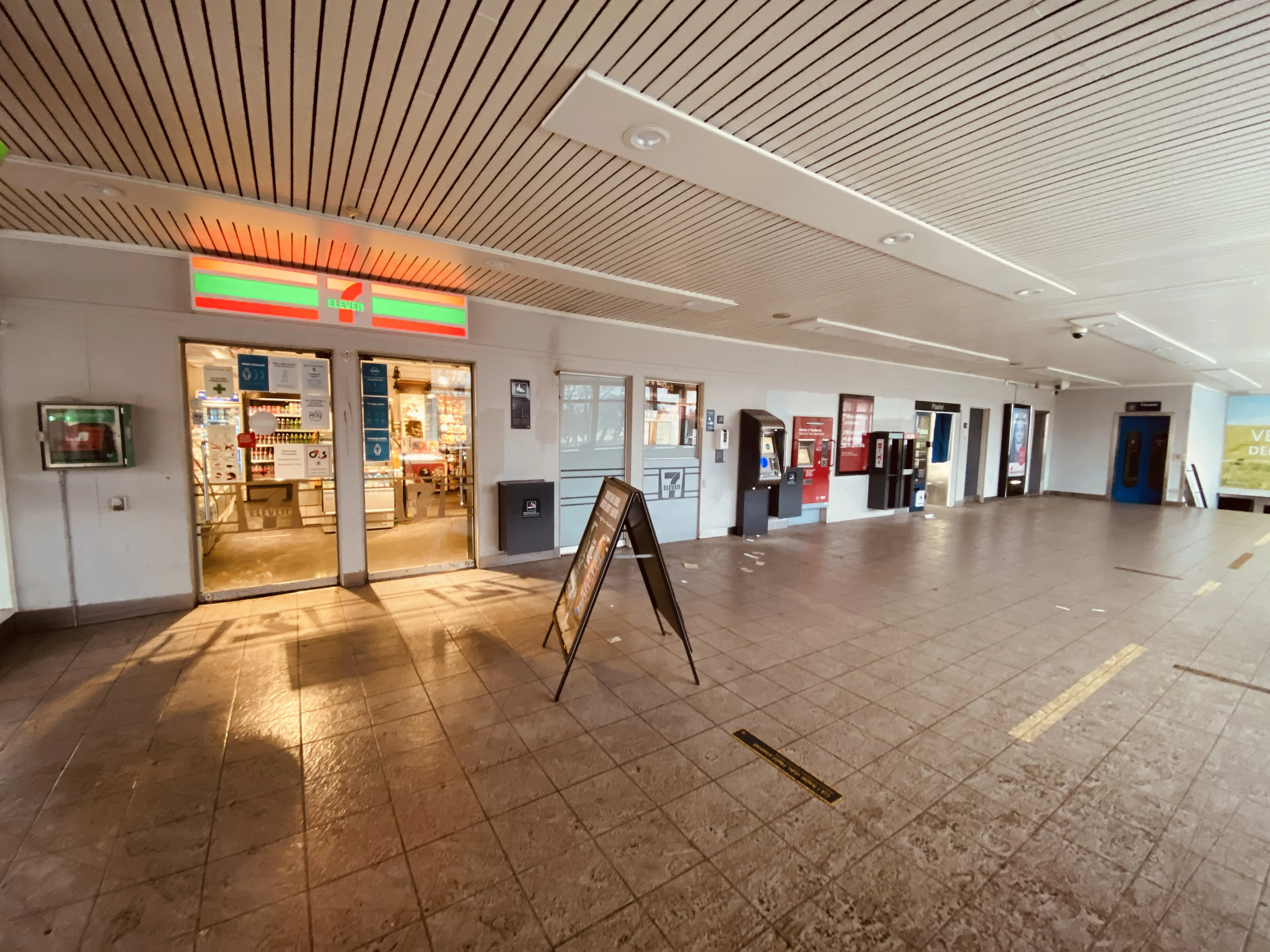 Billede af Albertslund S-togstrinbræt. Billede af Albertslund S-togstrinbræt.
