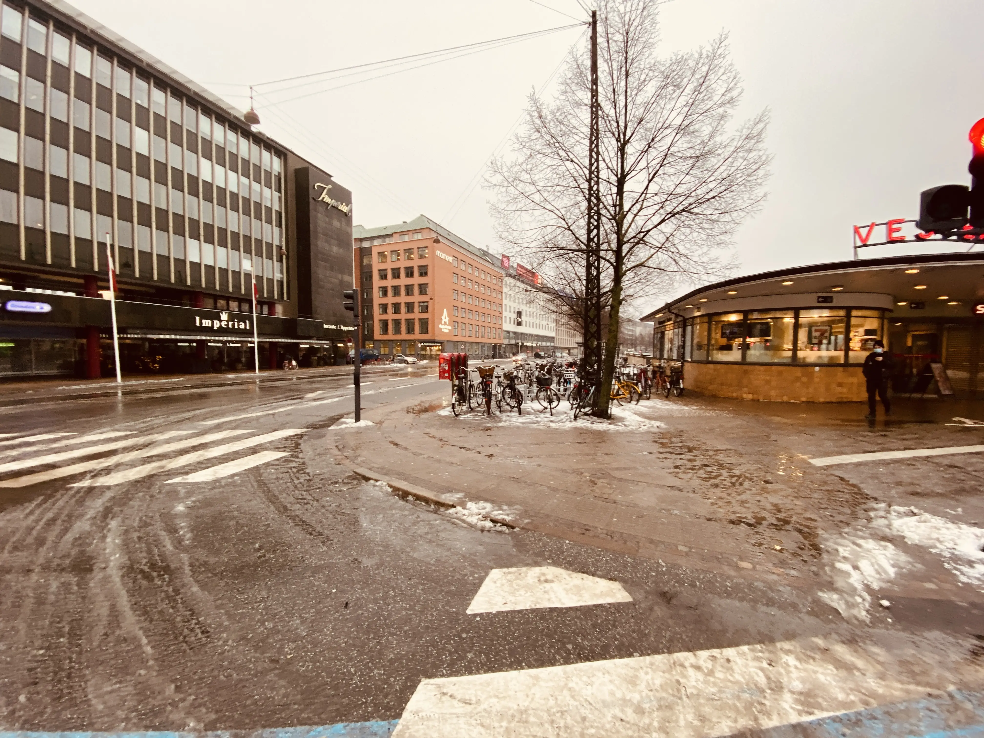 Billede af København Station (1864-1911) - Stationen er nedrevet, men har ligget her tæt på, hvor Vesterport ligger i dag.. Billede af København Station (1864-1911) - Stationen er nedrevet, men har ligget her tæt på, hvor Vesterport ligger i dag..