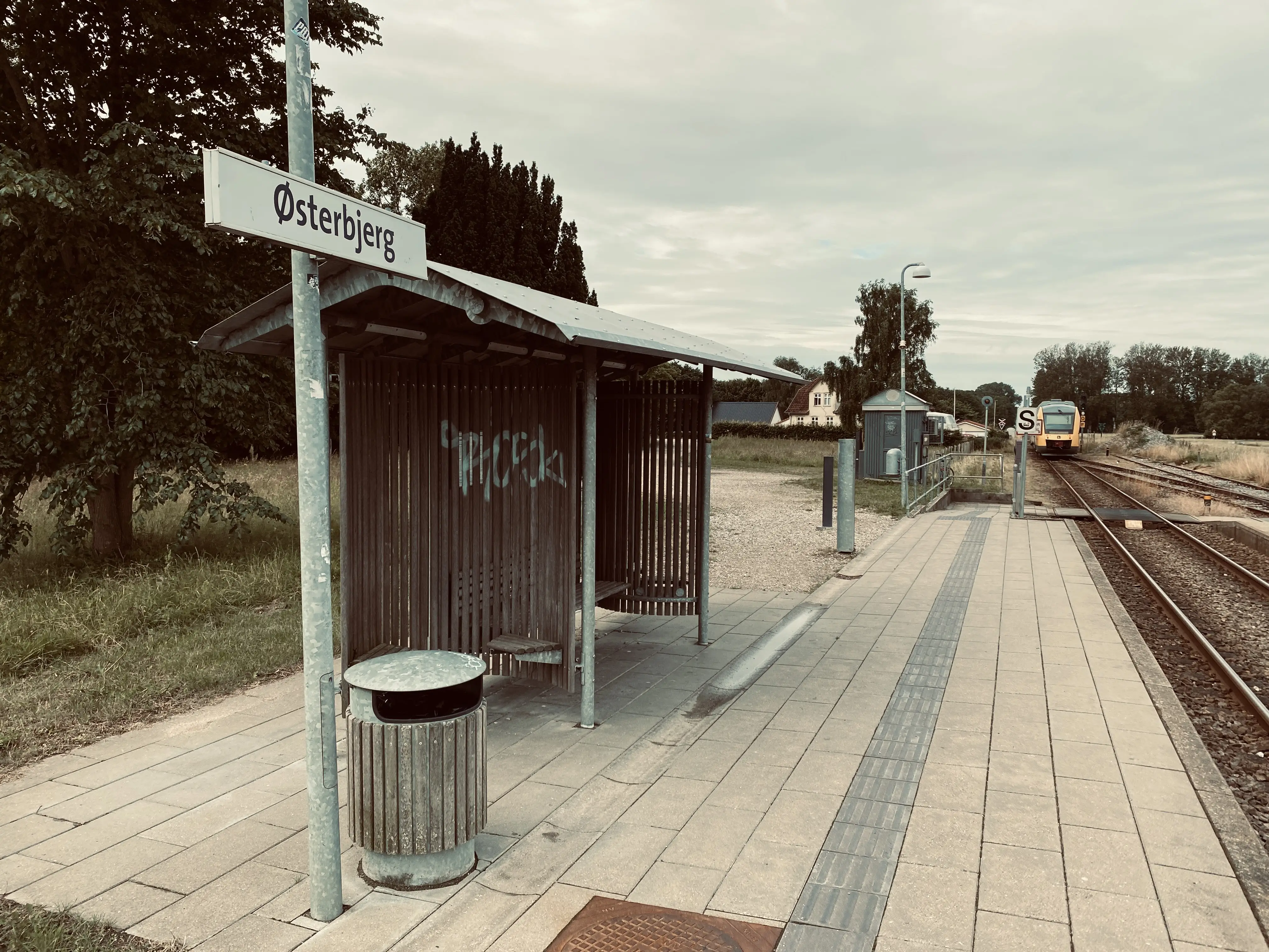 Billede af Østerbjerg Trinbræt. Billede af Østerbjerg Trinbræt.