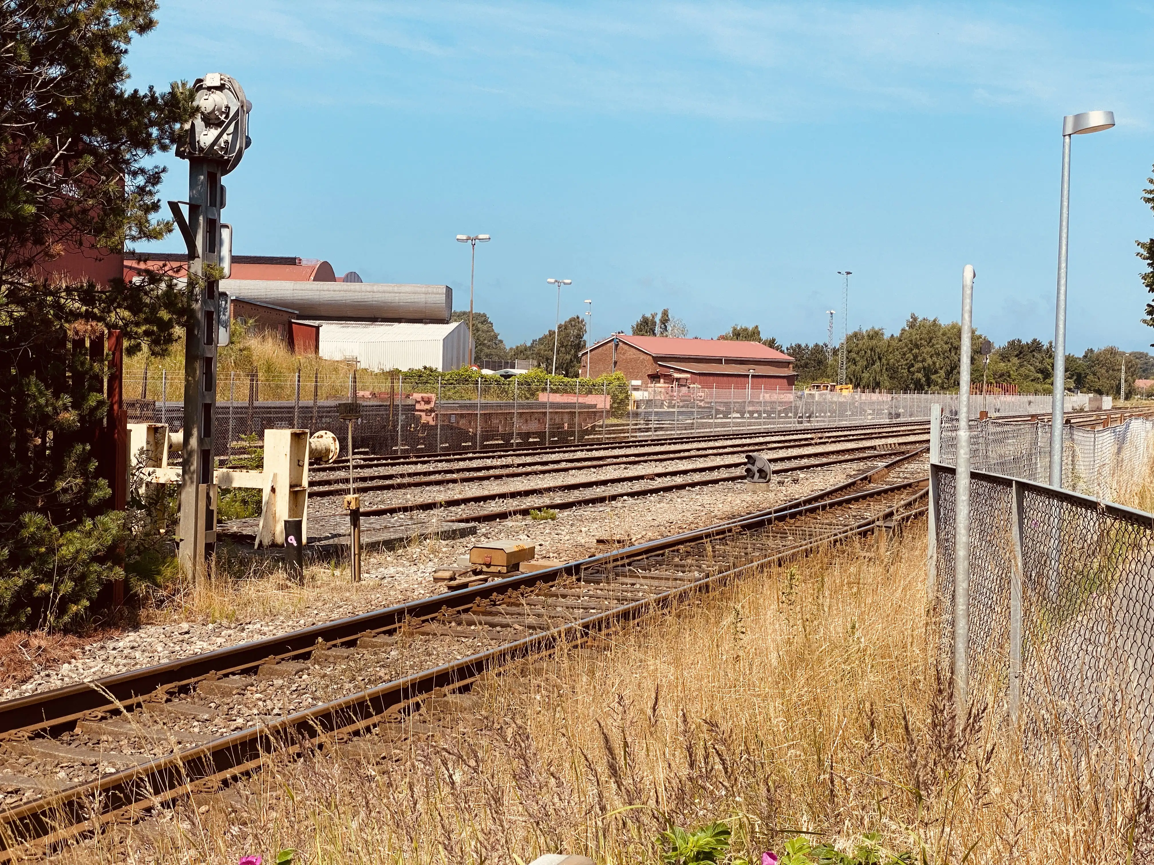 Billede af Frederiksværk Stations ind og udkørsel.