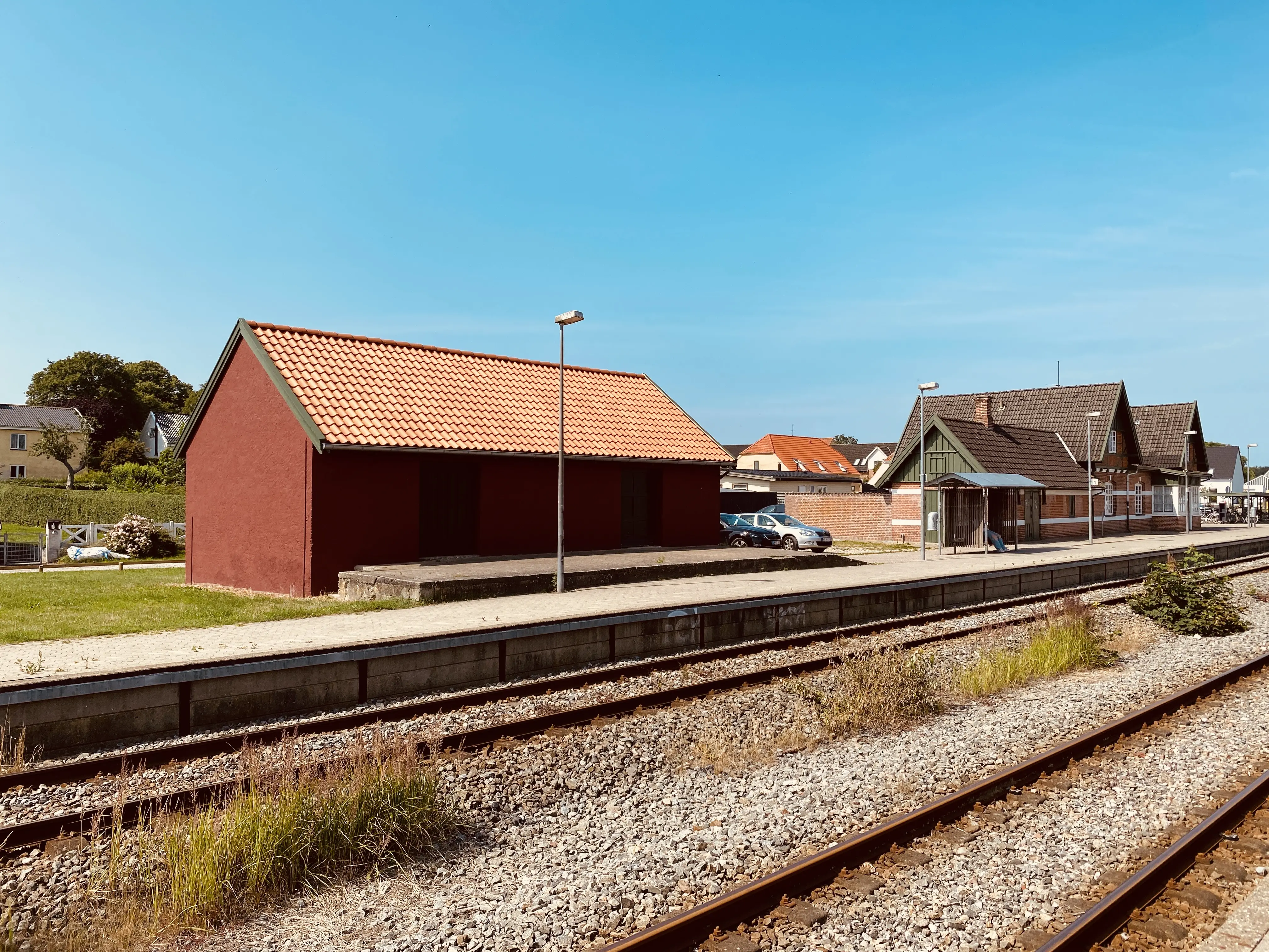 Billede af Ølsted Station set fra sporsiden. Billede af Ølsted Station set fra sporsiden.
