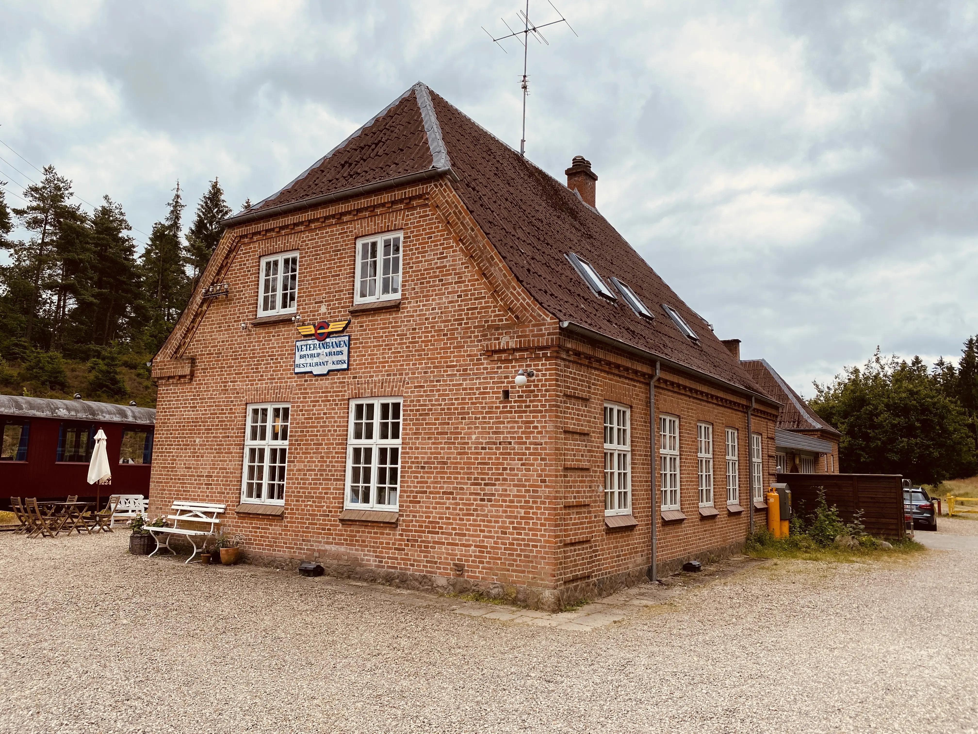 Billede af Vrads Station. Billede af Vrads Station.