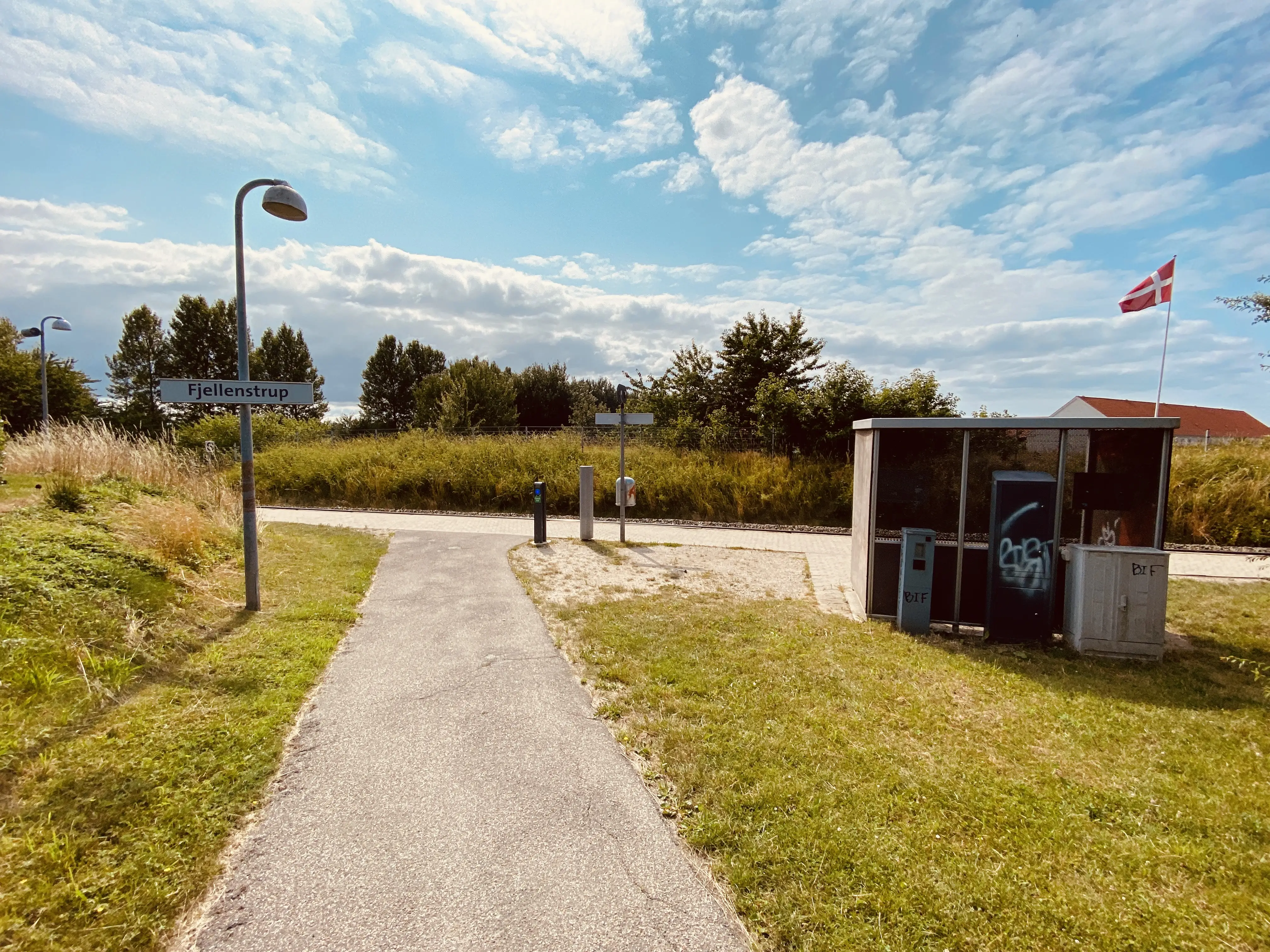 Billede af Fjellenstrup Trinbræt. Billede af Fjellenstrup Trinbræt.
