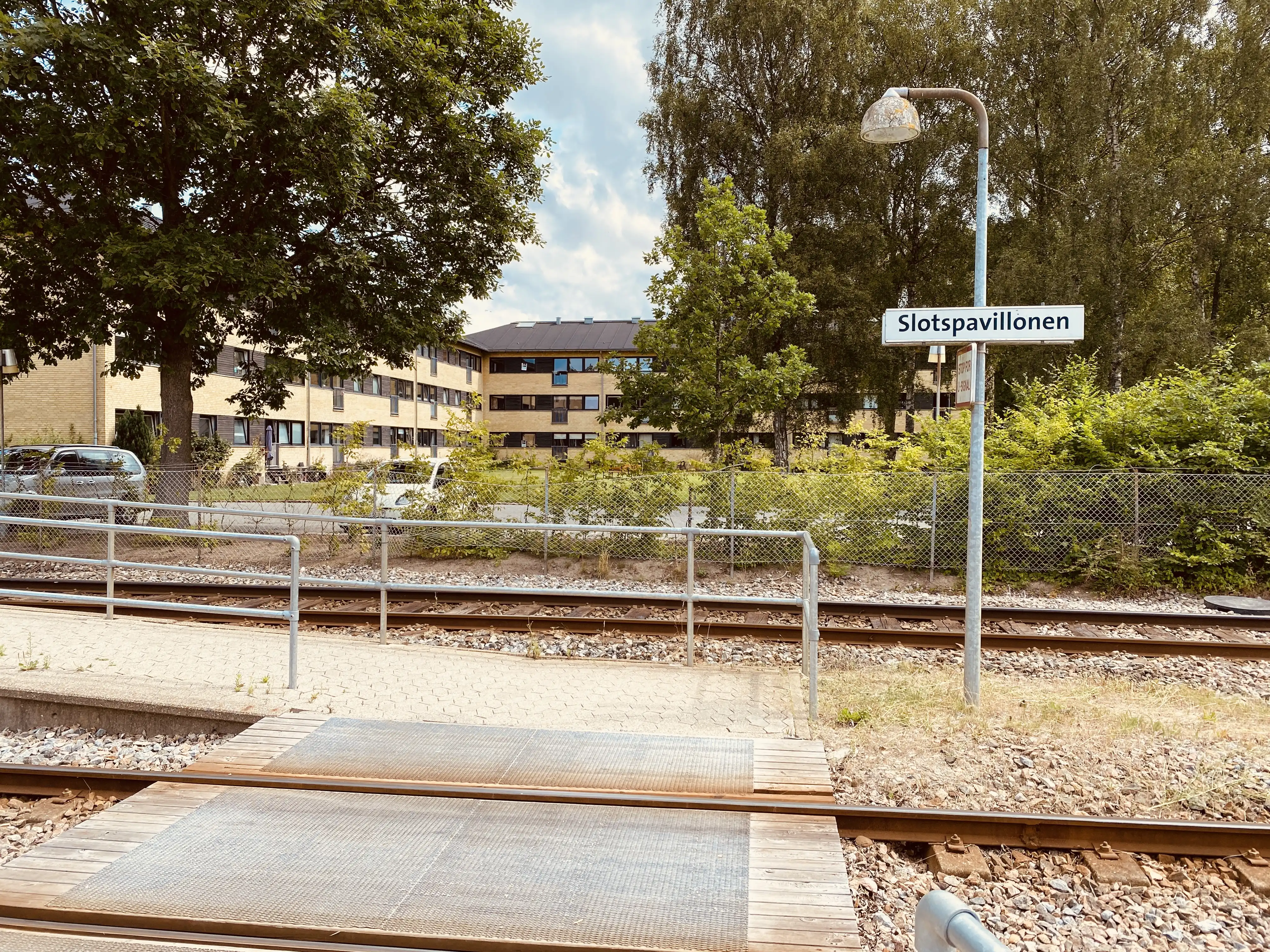 Billede af Slotspavillonen Trinbræt. Billede af Slotspavillonen Trinbræt.
