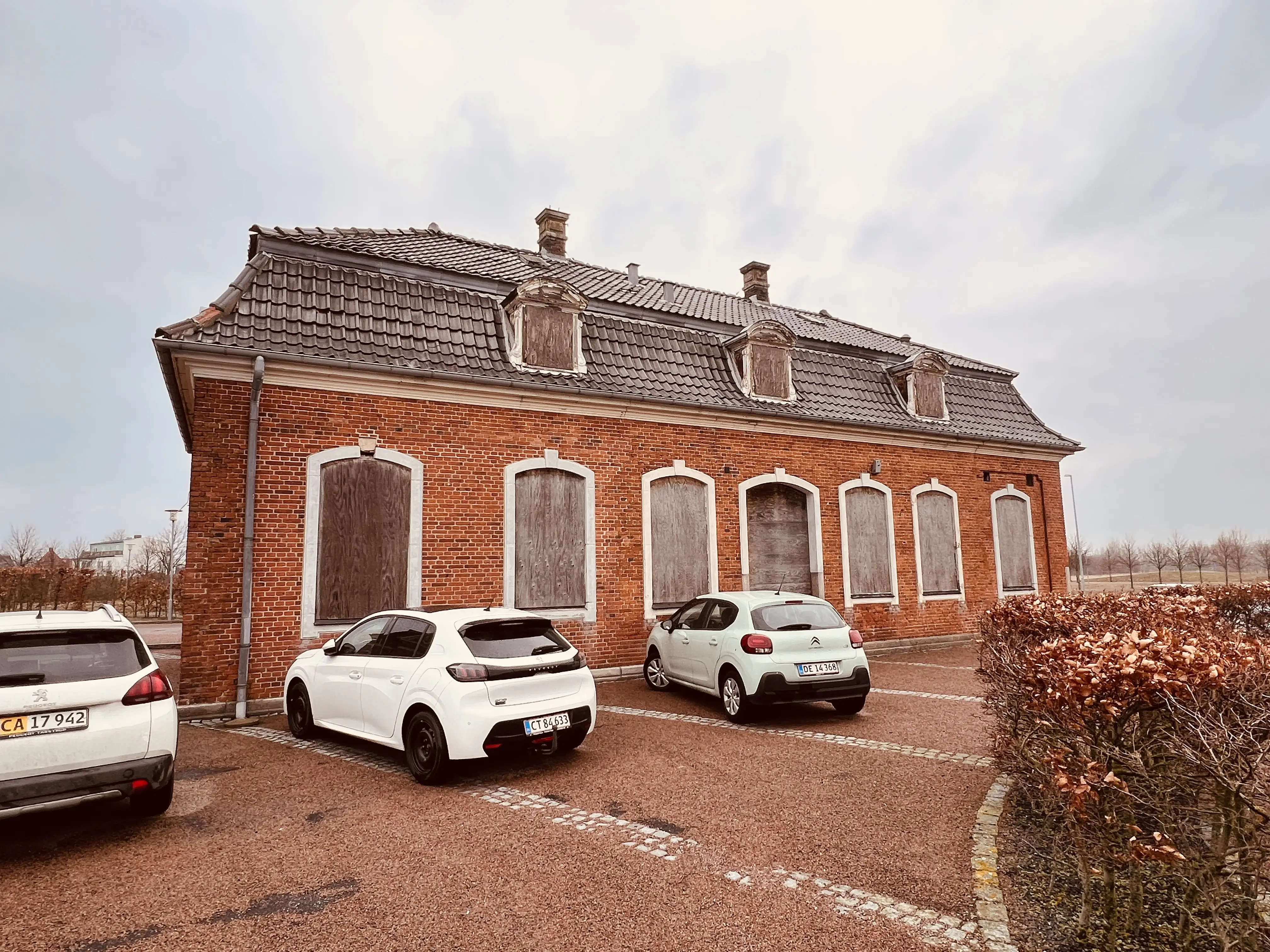 Billede af Korsør Stations varehus.