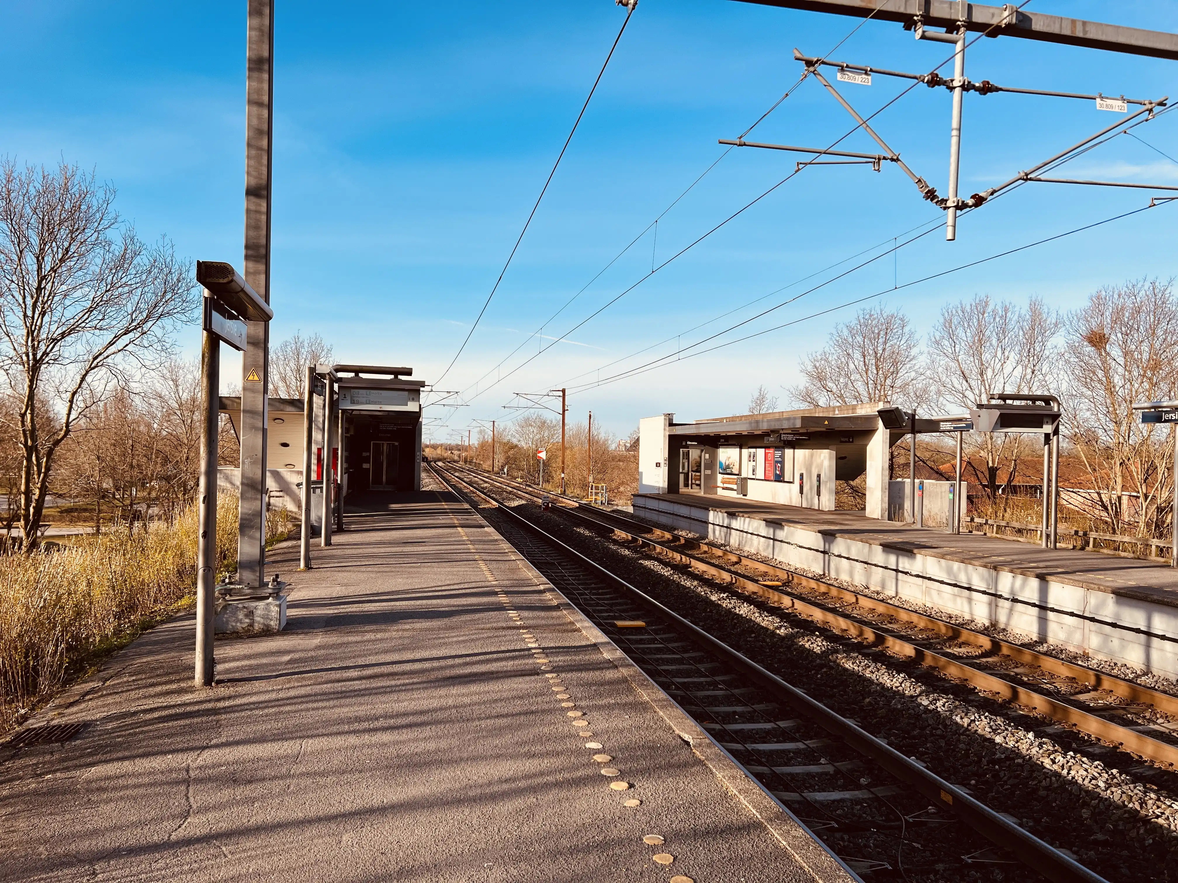 Billede af Jersie S-togstrinbræt. Billede af Jersie S-togstrinbræt.