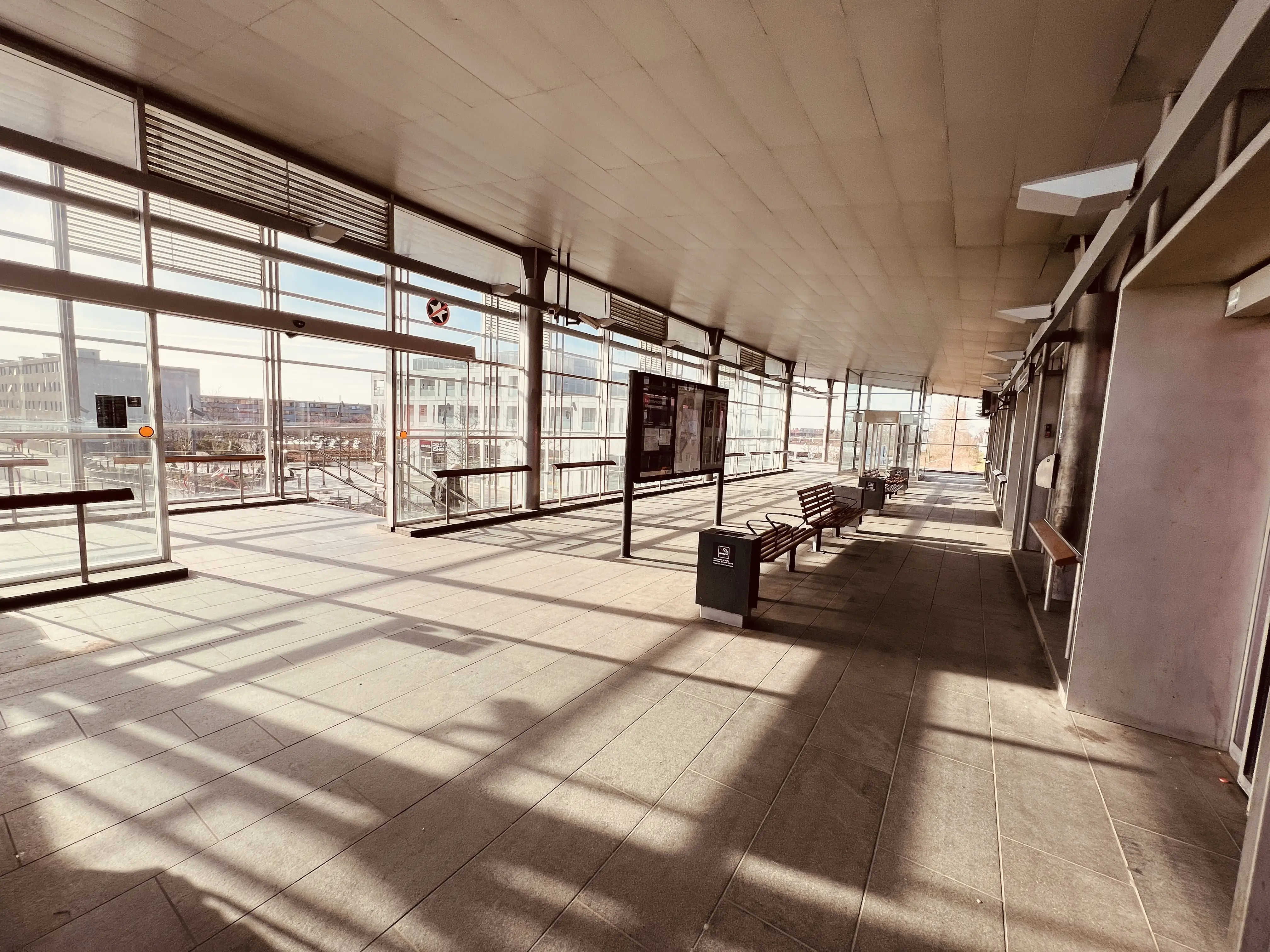 Billede af Ishøj S-togsstation. Billede af Ishøj S-togsstation.