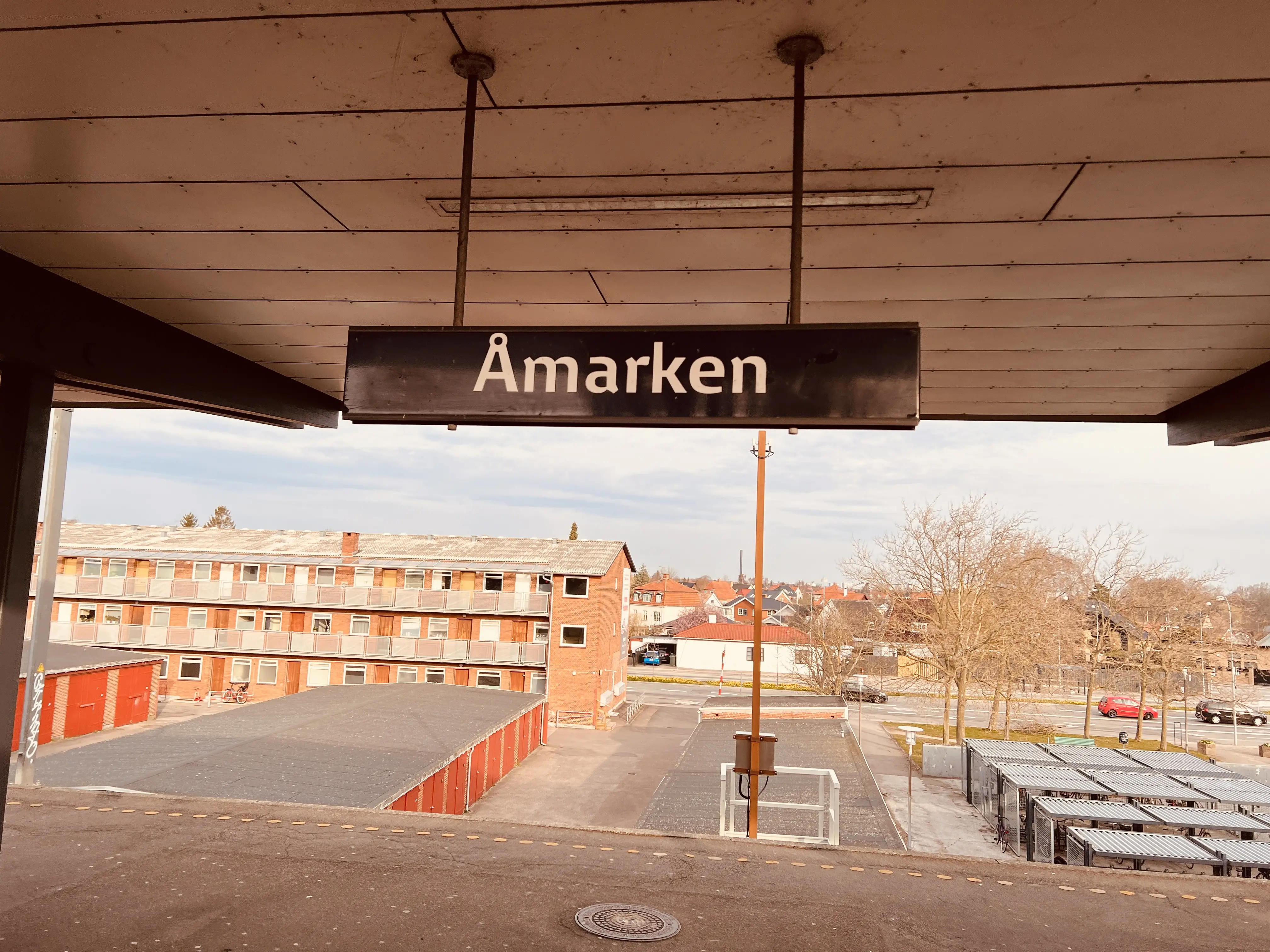 Billede af Åmarken S-togstrinbræt. Billede af Åmarken S-togstrinbræt.