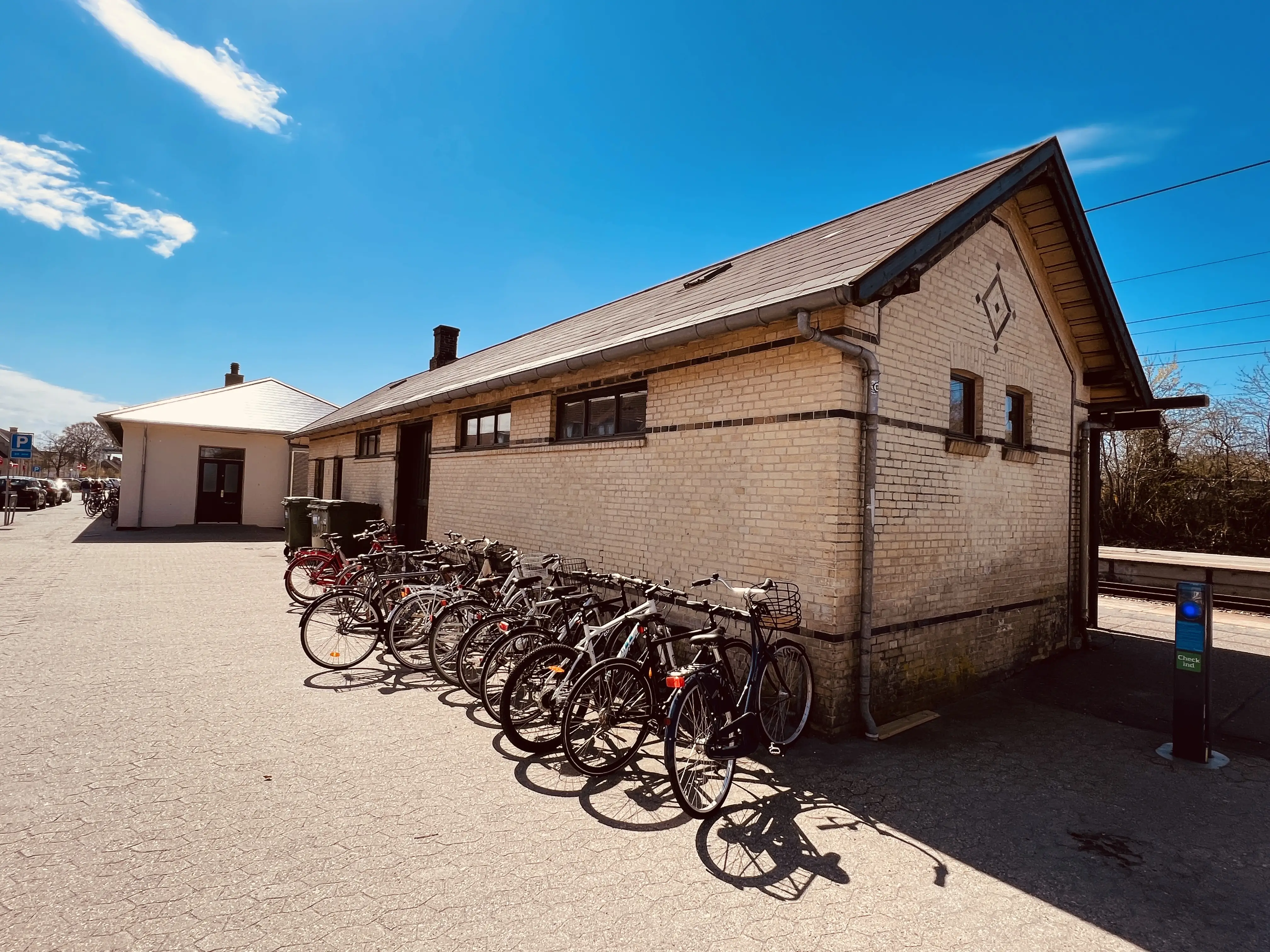 Billede af Borup Stations varehus.