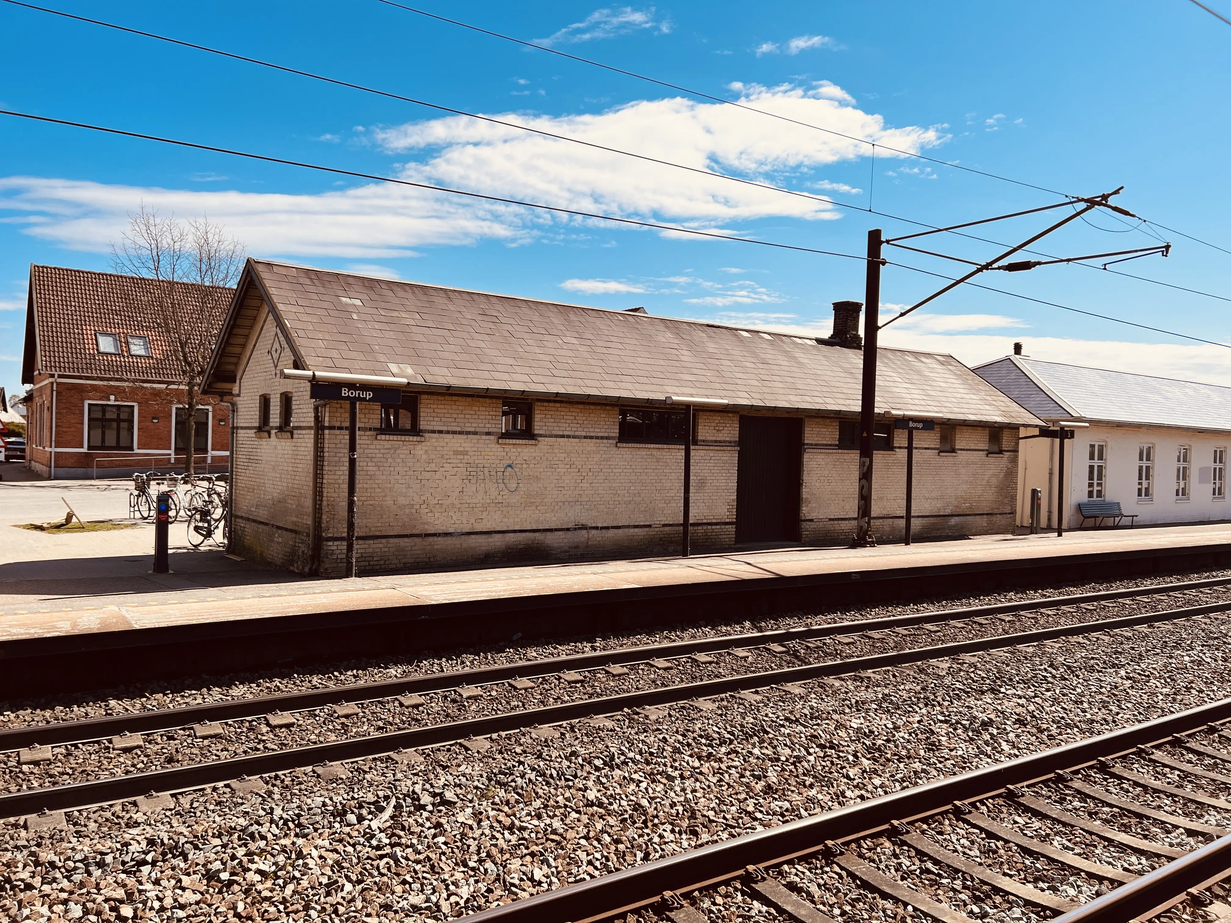 Billede af Borup Stations varehus.