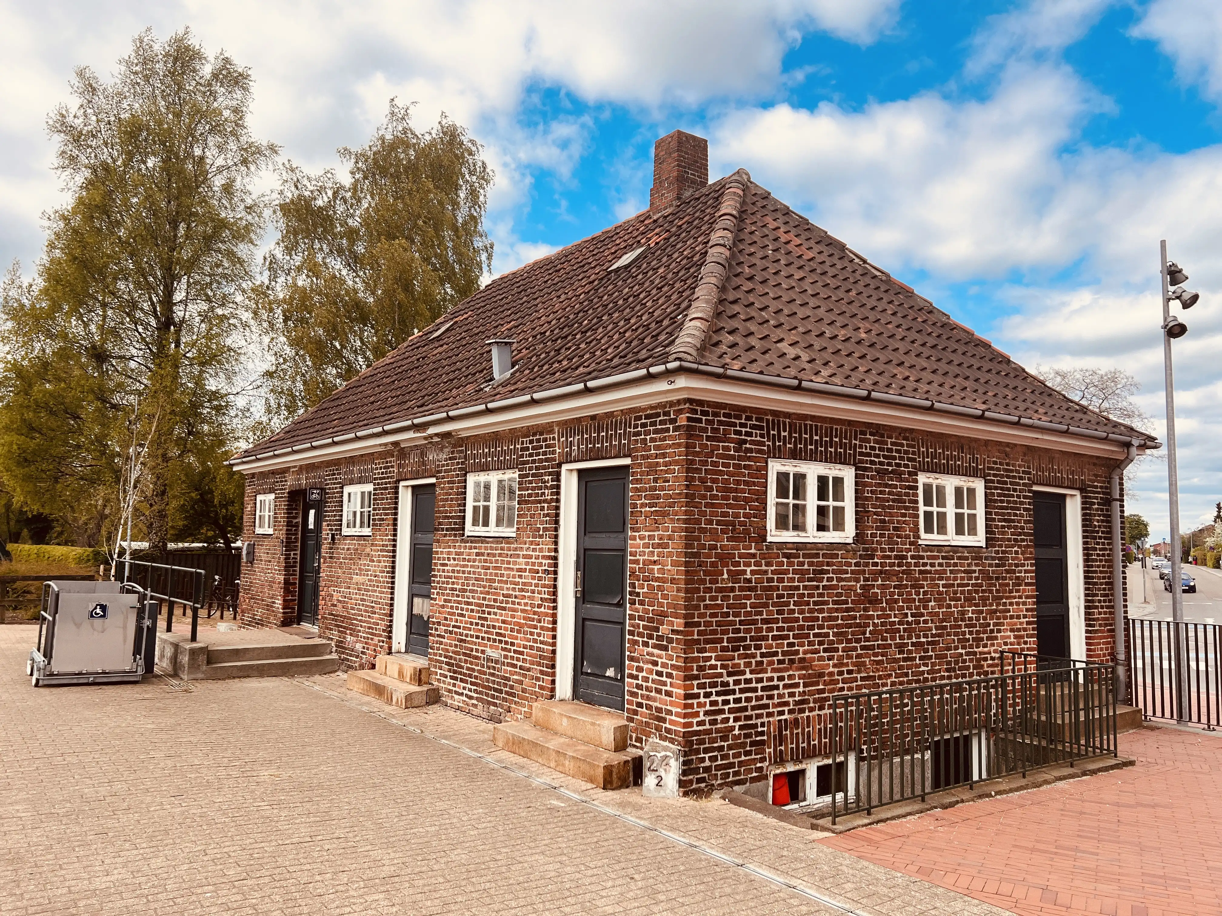 Billede af Hedehusene Stations varehus.