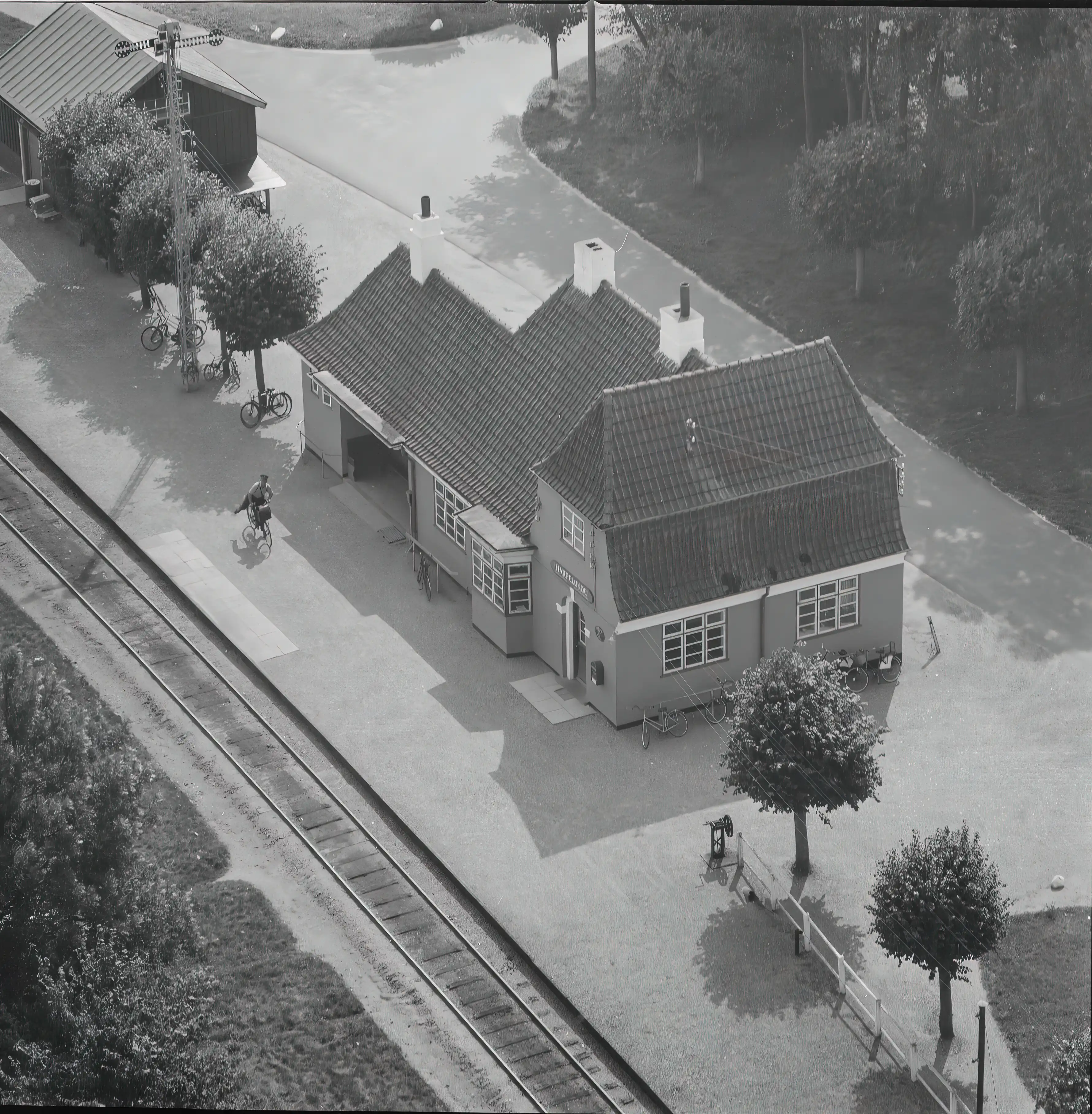 Billede af Harpelunde Station. Billede af Harpelunde Station.