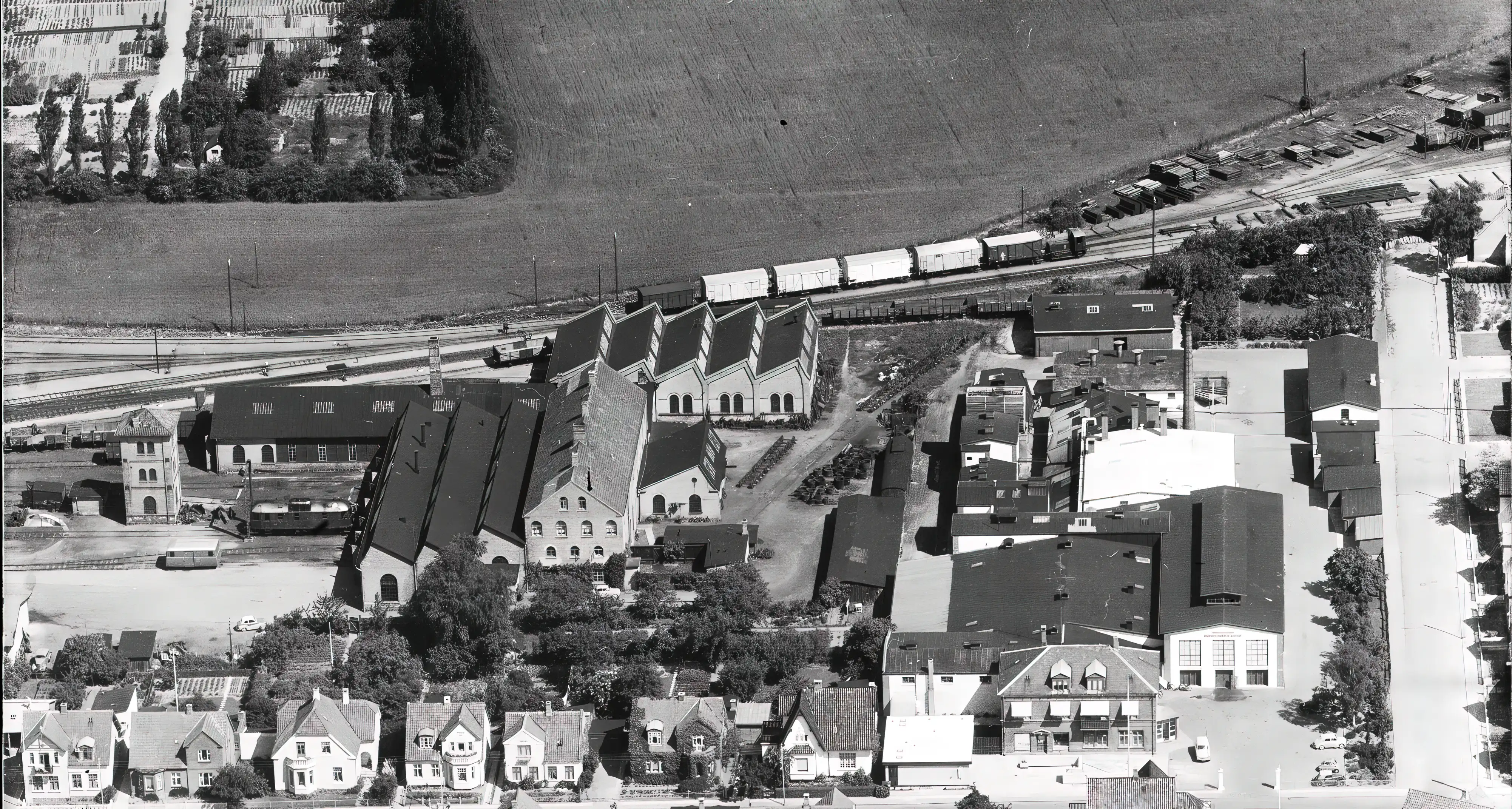 Billede af Lollandsbanens Værksteder ved Maribo Station. Billede af Lollandsbanens Værksteder ved Maribo Station.