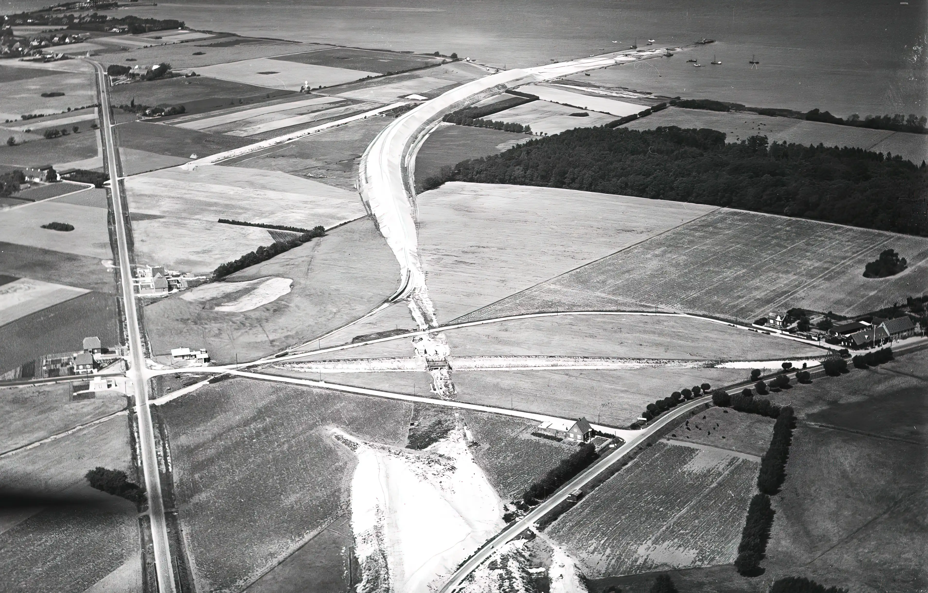 Billede af Orehoved Station under opførsel. Billede af Orehoved Station under opførsel.