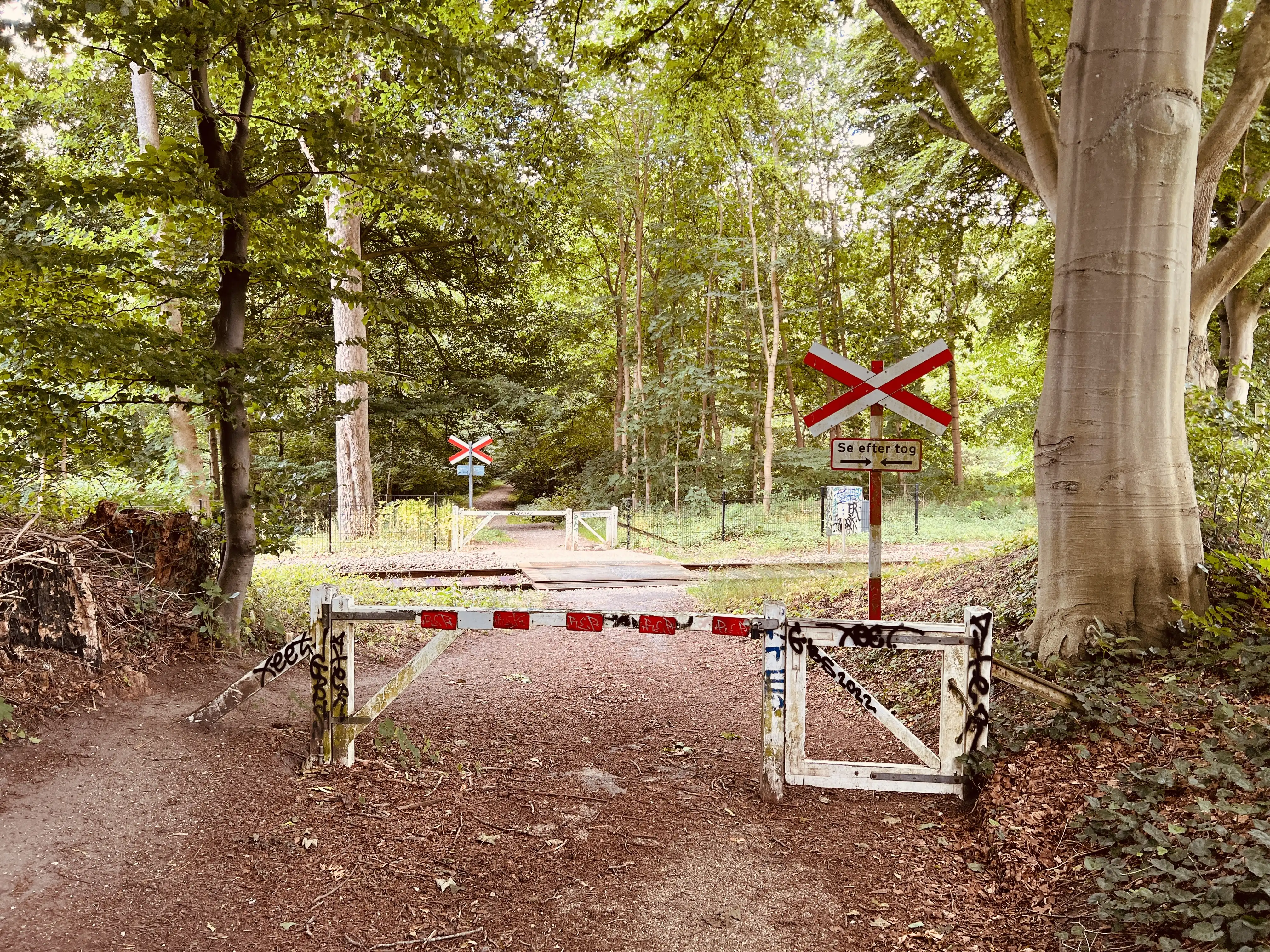 Billede af Slotsparken Trinbræt - Trinbræt er nedrevet, men Slotsparken Trinbræt har ligget her. Billede af Slotsparken Trinbræt - Trinbræt er nedrevet, men Slotsparken Trinbræt har ligget her.