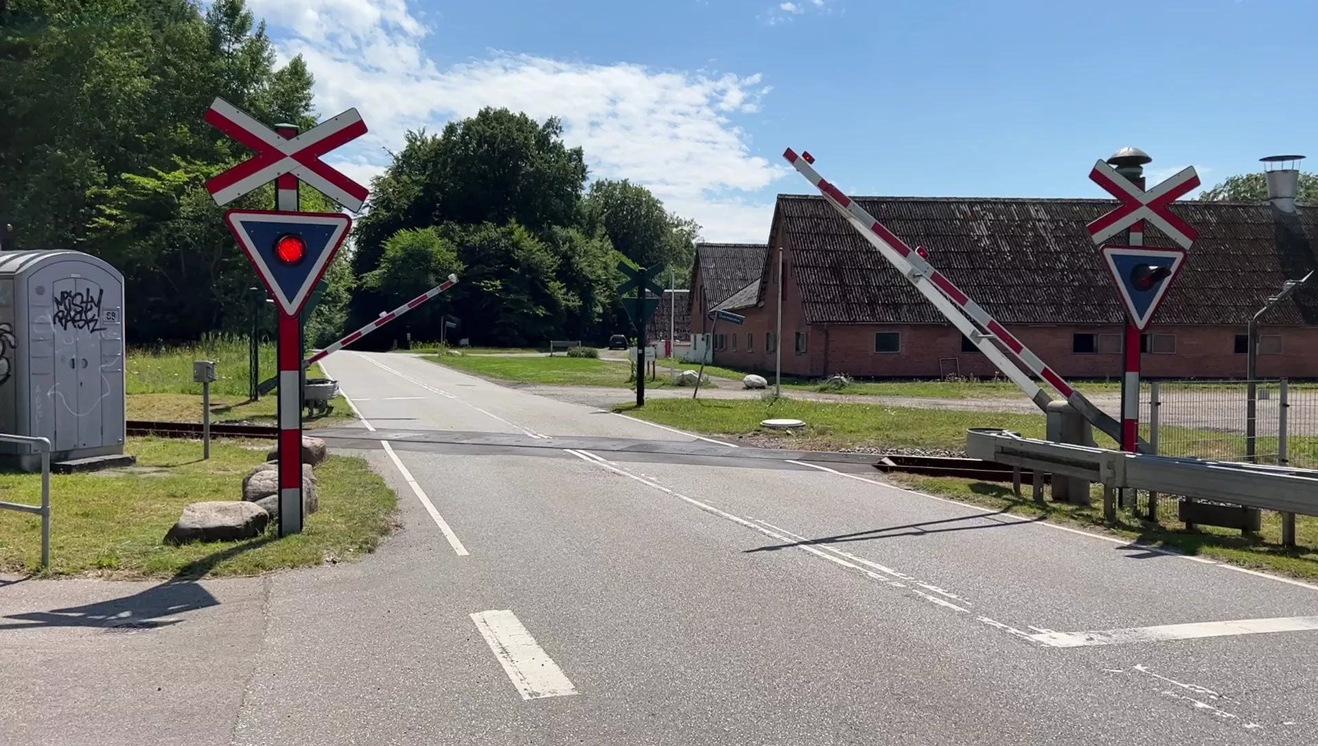 Billede af overskæringen ved Duemose Trinbræt. Billede af overskæringen ved Duemose Trinbræt.