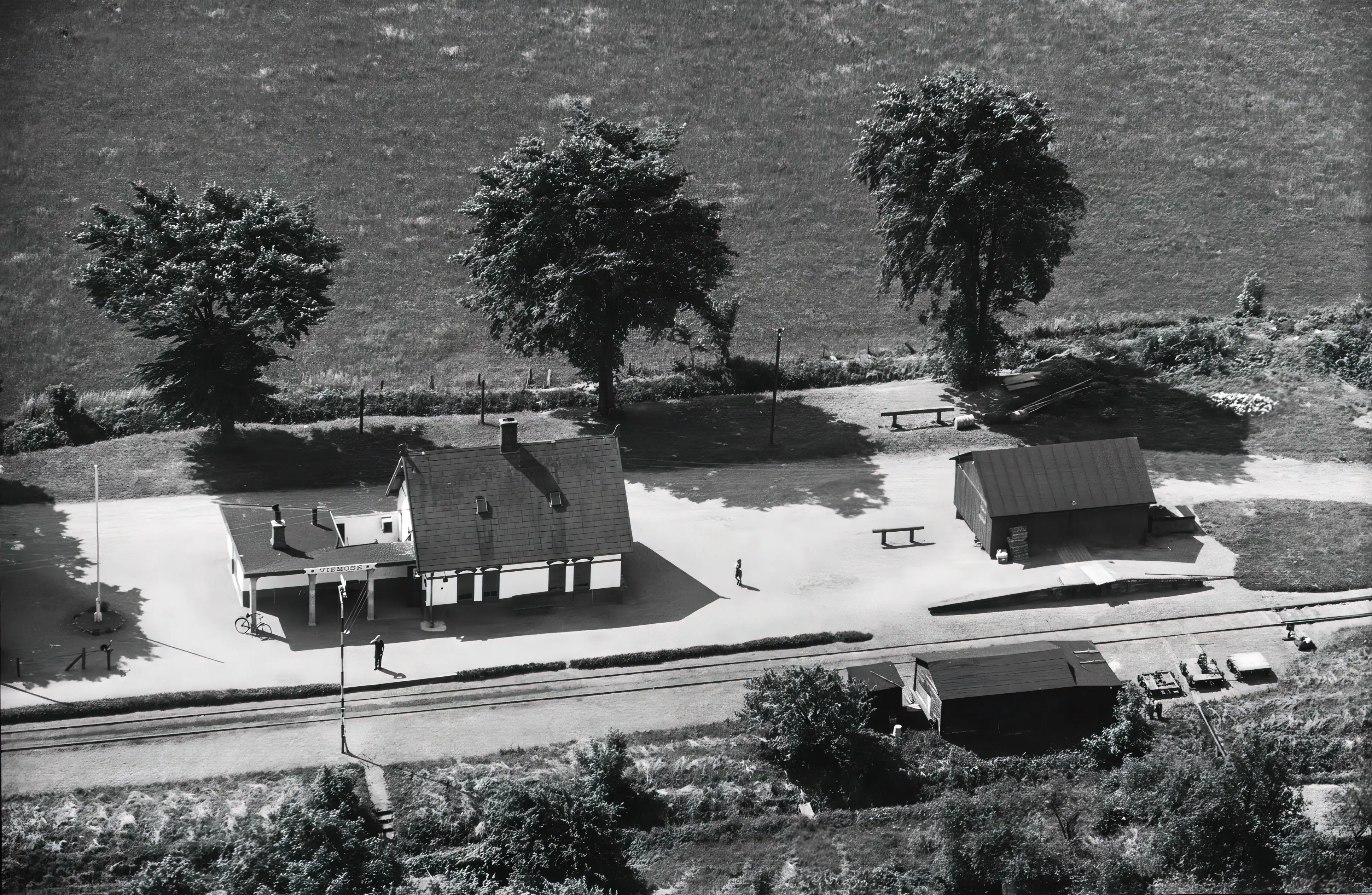 Billede af Viemose Station. Billede af Viemose Station.