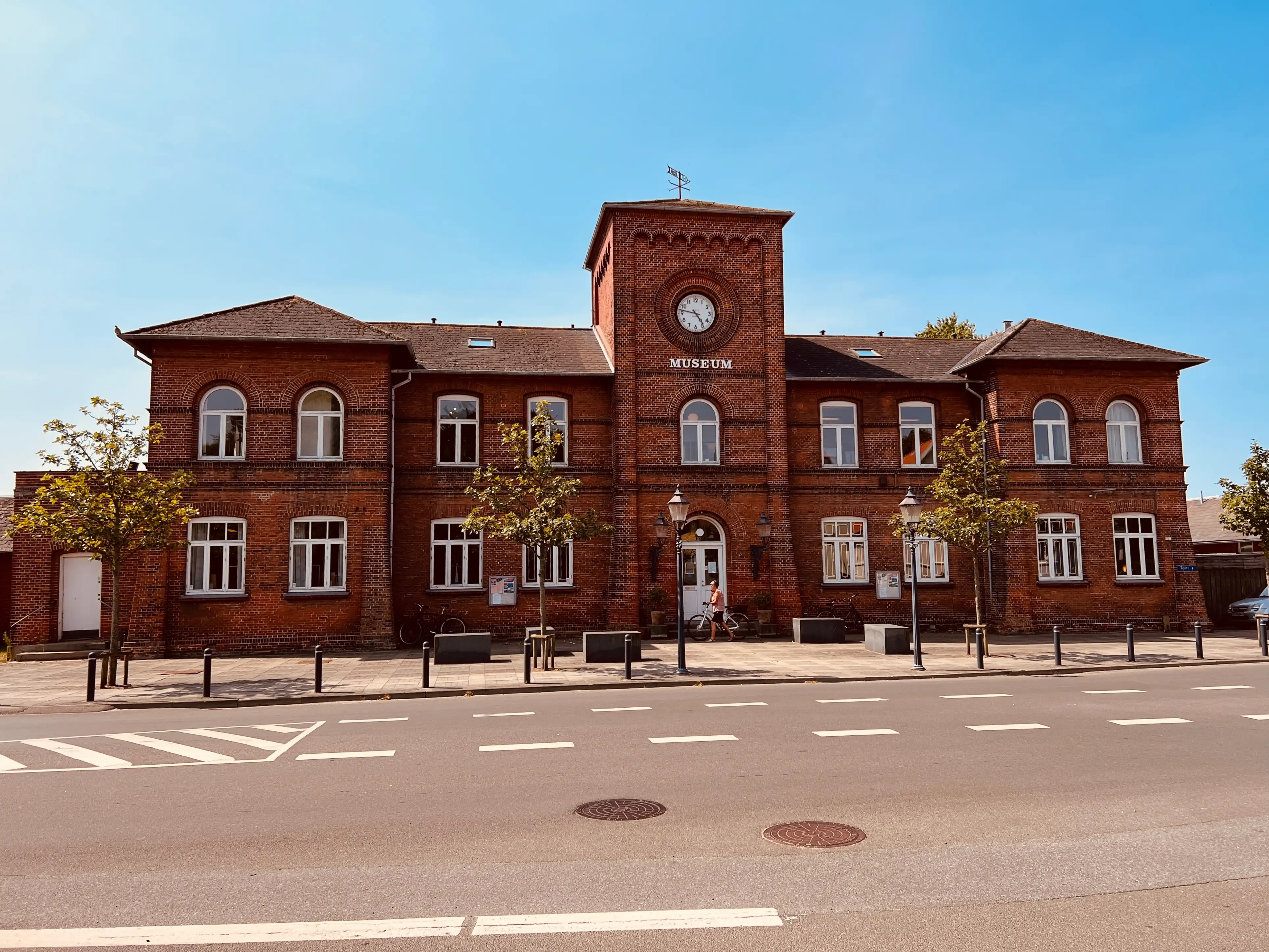 Billede af Bogense Station. Billede af Bogense Station.