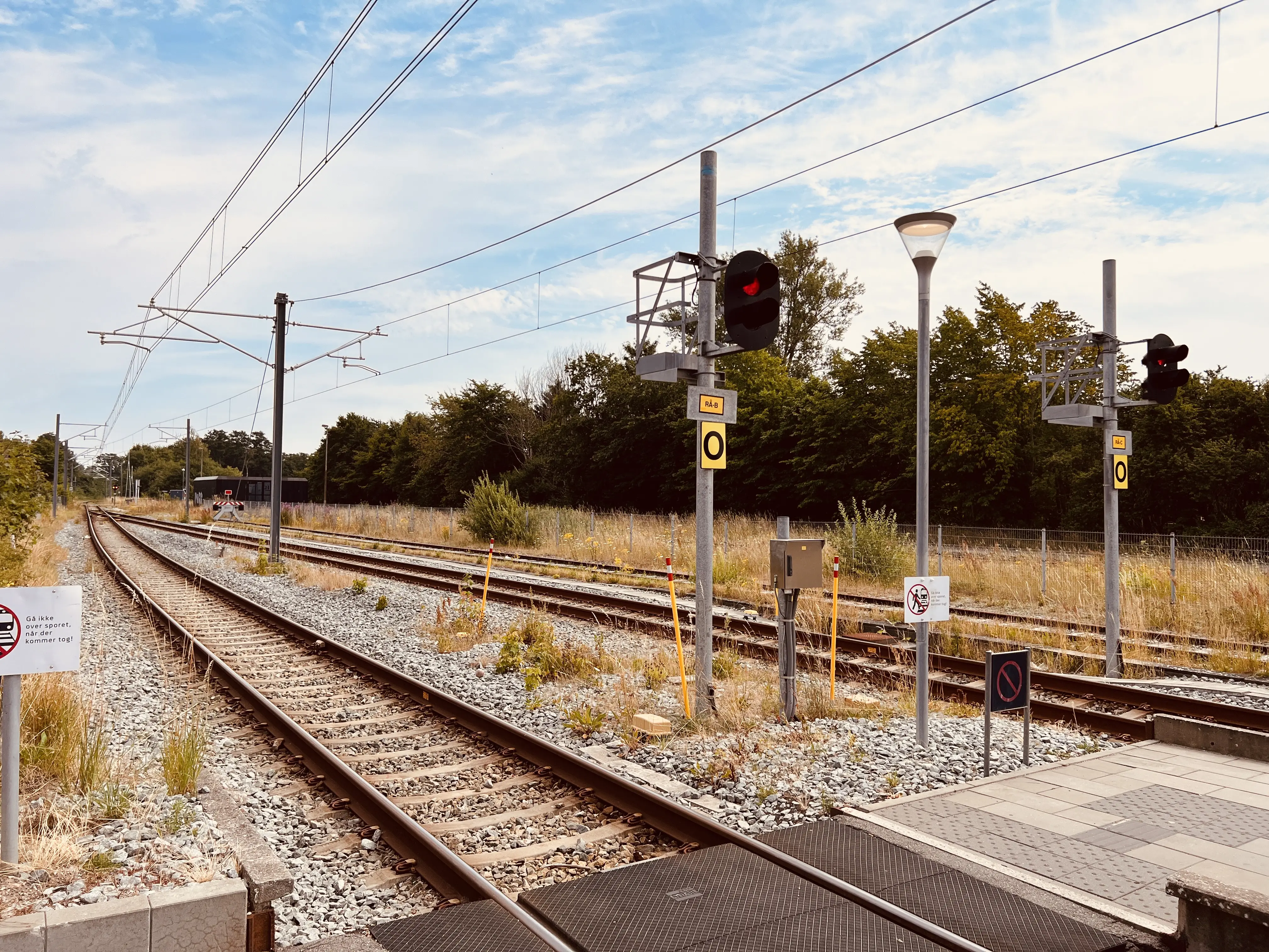 Billede af Ryomgård Letbanestations ind og udkørsel. Billede af Ryomgård Letbanestations ind og udkørsel.