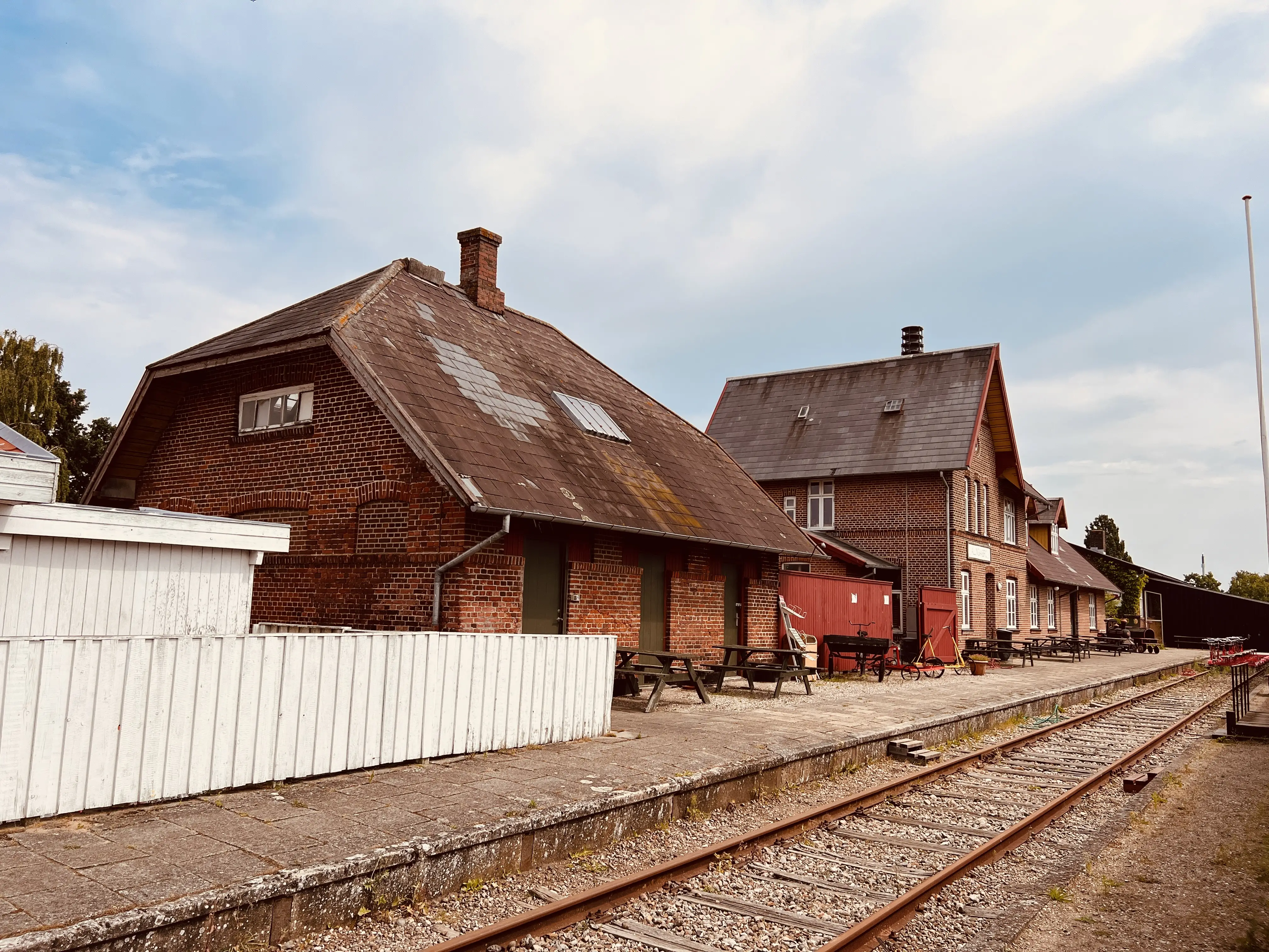Billede af Allingåbro Station. Billede af Allingåbro Station.